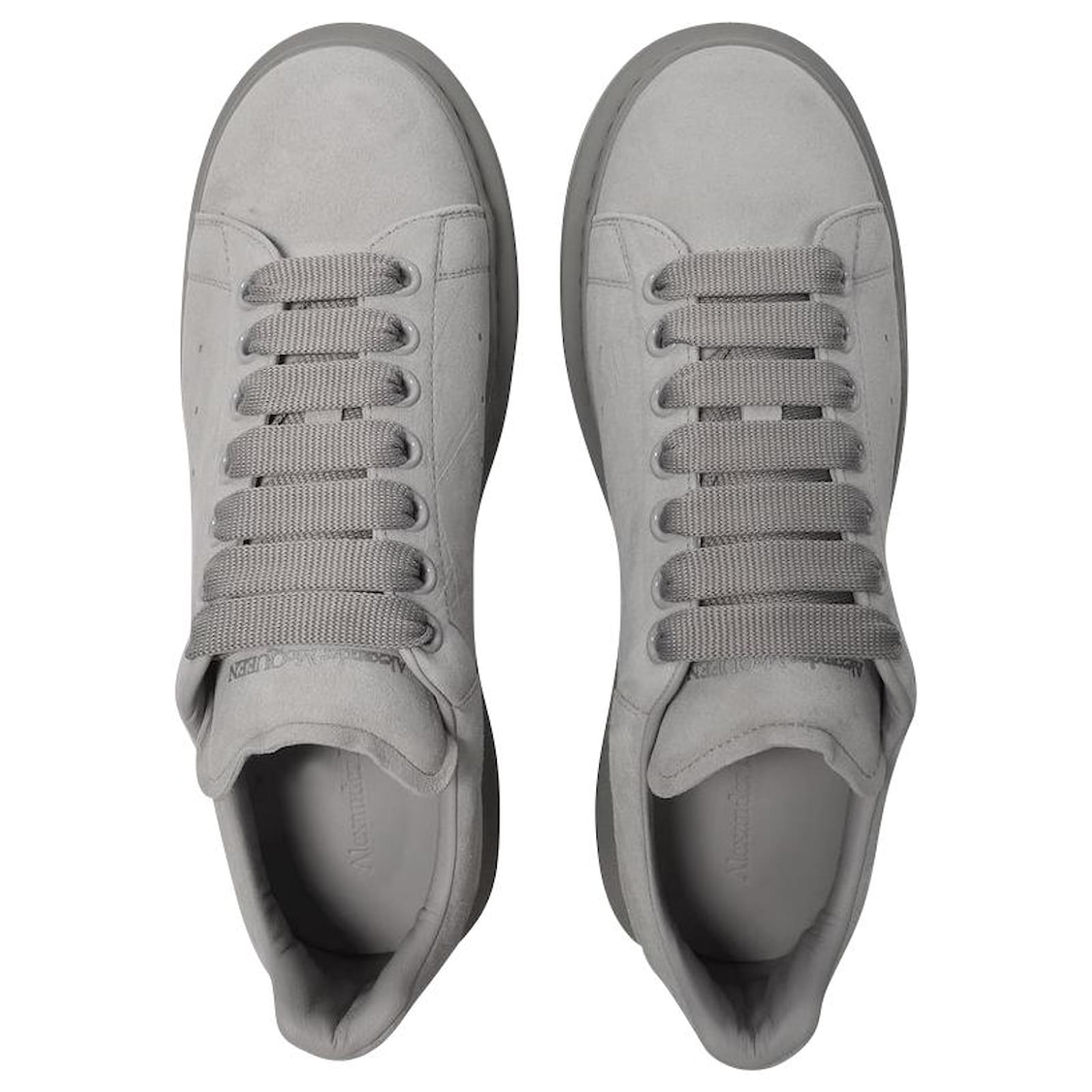 Alexander Mcqueen Sneakers Oversized en Cuir Gris Grey Leather ref