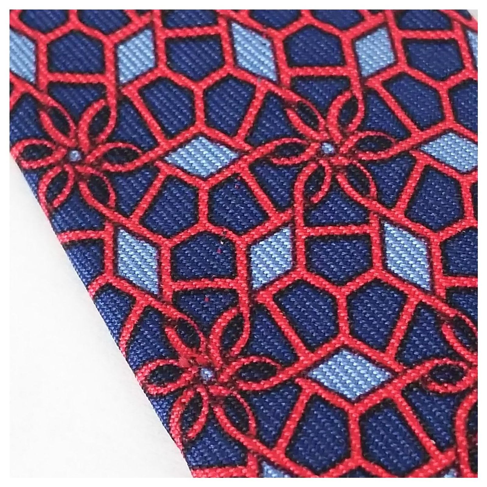 Cravate En Soie Hermès Numérotée - Couleurs Violet Et Bleu, Neuf Sans étiquette