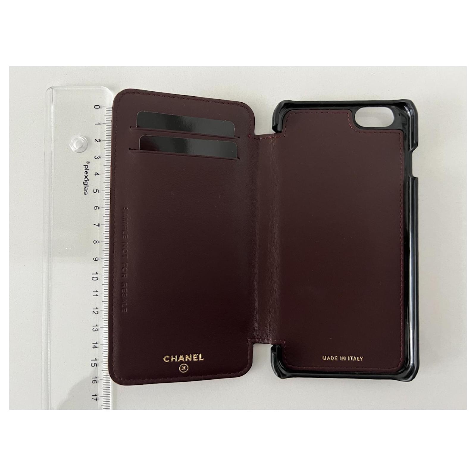 Chanel flap iPhone 6+ case Black Dark red Lambskin ref.445901 - Joli Closet