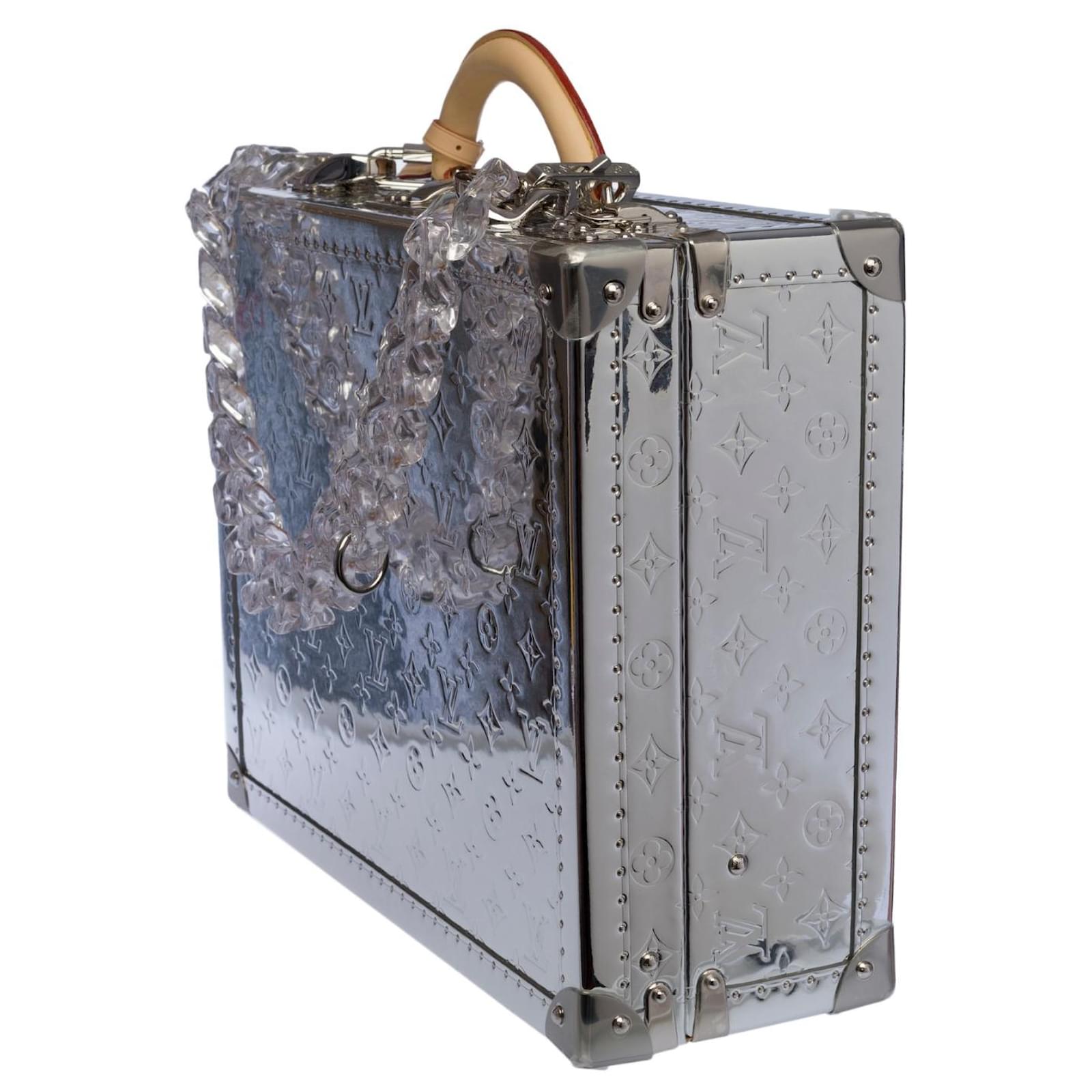 Louis Vuitton Necklace Men MP1362 Sky Tour 2014 Silver W/Box, Storage Bag
