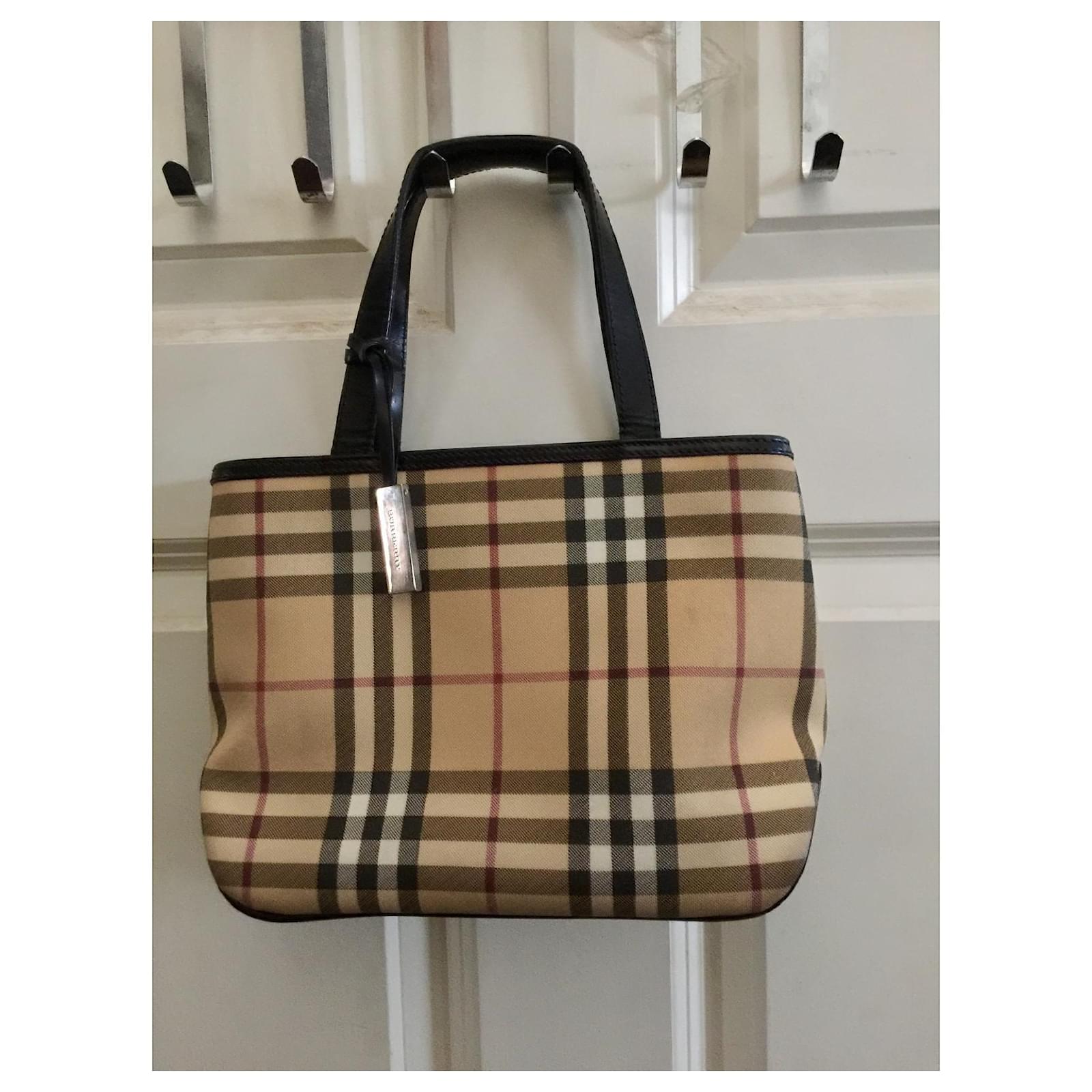 Vintage Burberry tote from canvas and leather Multiple colors Khaki Cloth  ref.466113 - Joli Closet