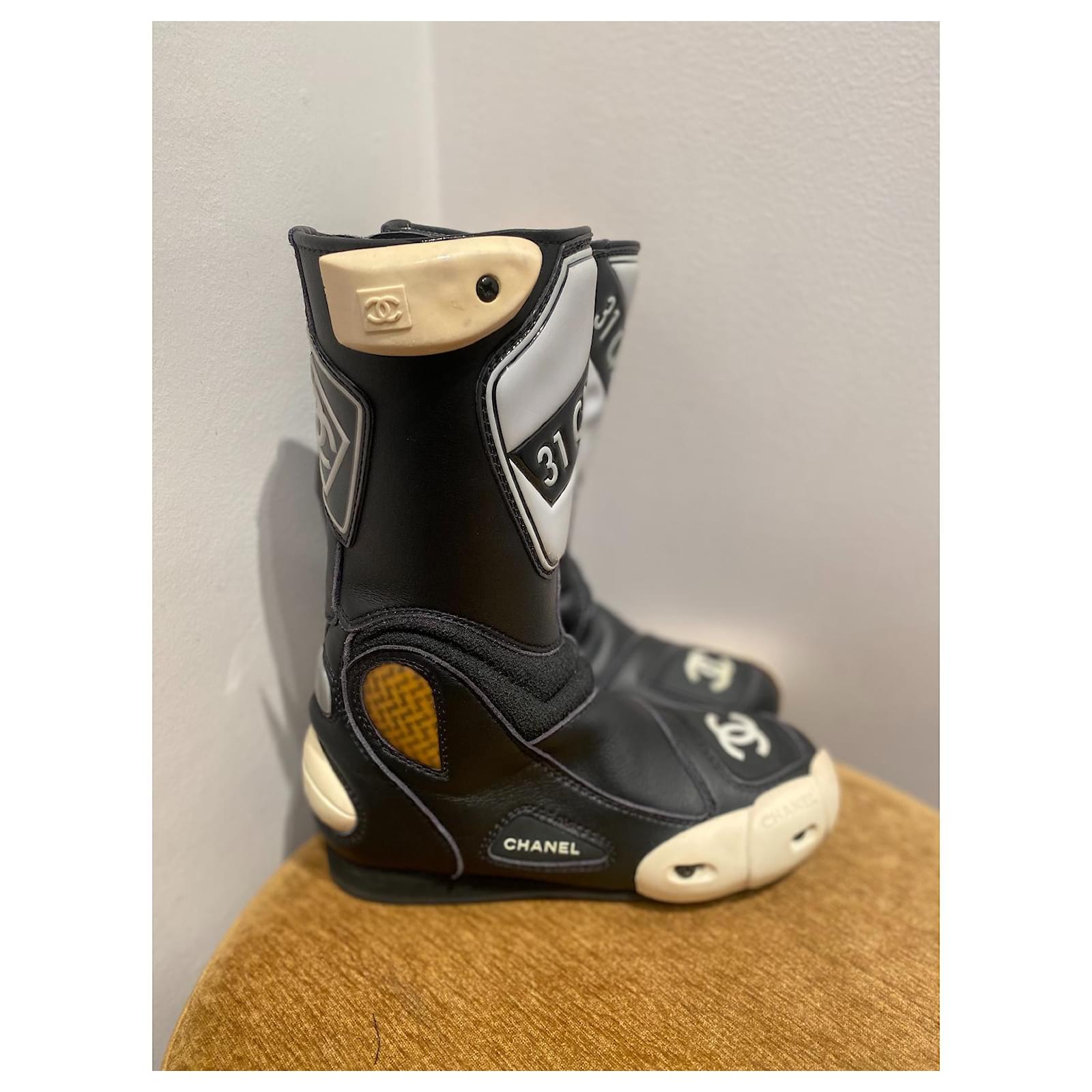 趣味・スポーツ・実用 Chanel super collction 2003 Chanel Collector 2003 Black White Leather ref.450994 - Joli