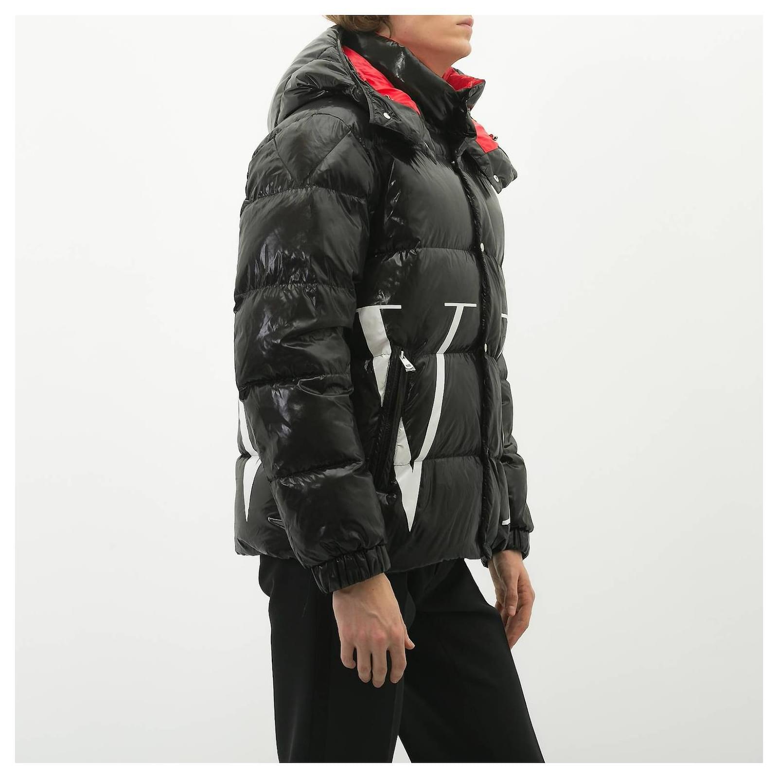 Down jacket Valentino x Moncler Black ref.453906 - Joli Closet