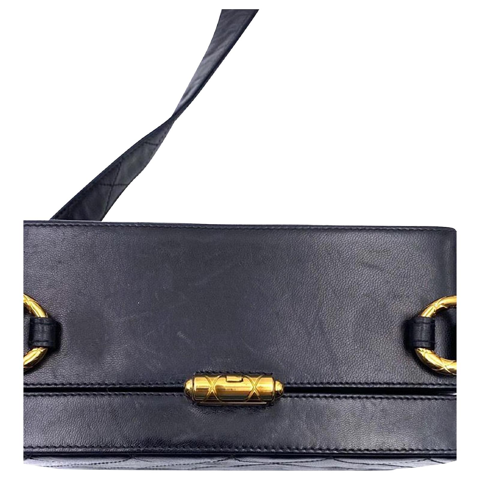 Chanel 1991 vintage shoulder box bag in black quilted leather - DOWNTOWN  UPTOWN Genève
