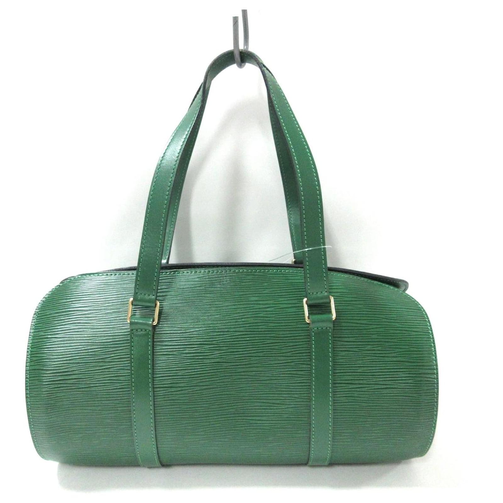 Louis Vuitton Soufflot Green Leather ref.612644 - Joli Closet