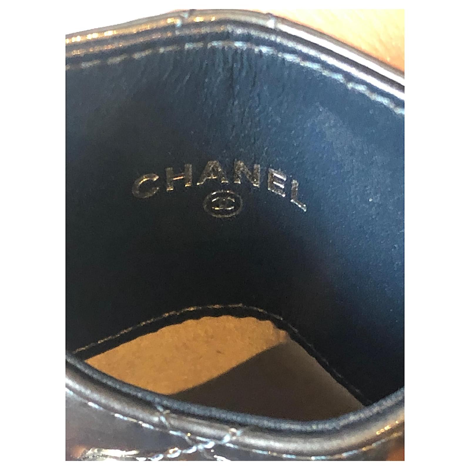 Chanel Classic vertical card holder Dark blue Patent leather ref