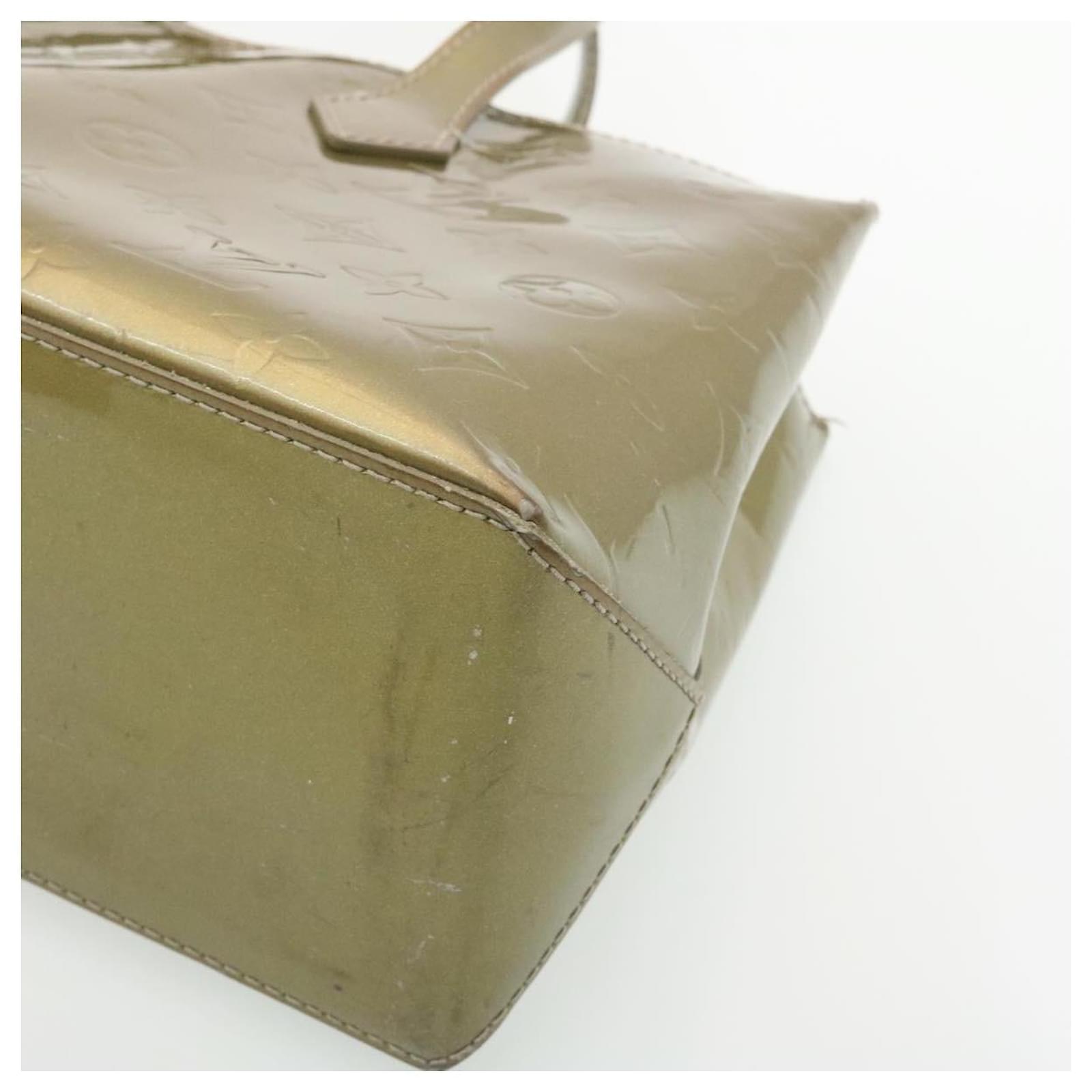 LOUIS VUITTON Monogram Vernis Wilshire PM Bag Gris Art Deco M91627 LV Auth  48995 Patent leather ref.1013475 - Joli Closet