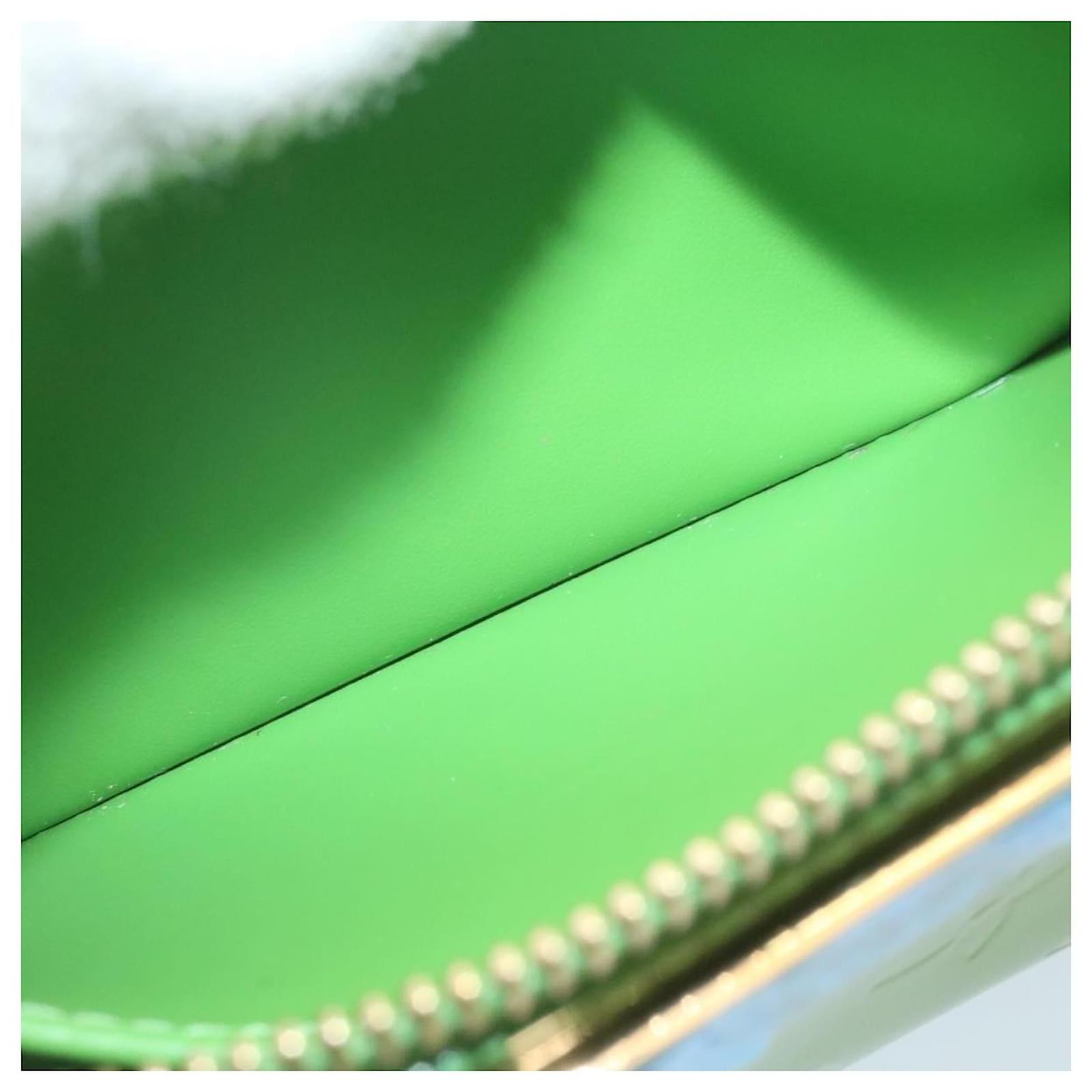 LOUIS VUITTON Monogram Vernis Trousse cosmetics Pouch Green M93649 LV Auth  26948 Patent leather ref.460144 - Joli Closet