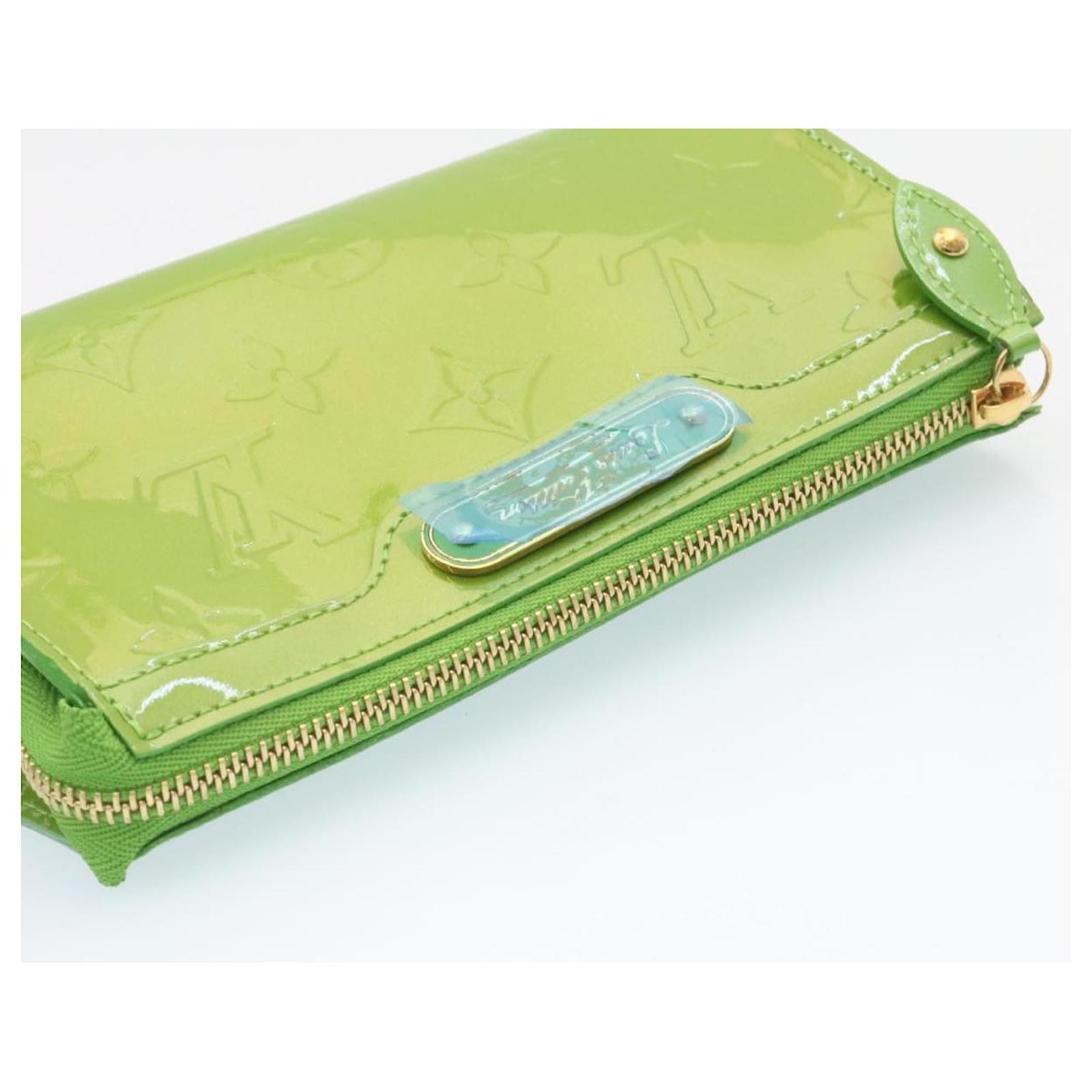 LOUIS VUITTON Monogram Vernis Trousse cosmetics Pouch Green M93649 LV Auth  26948 Patent leather ref.460144 - Joli Closet