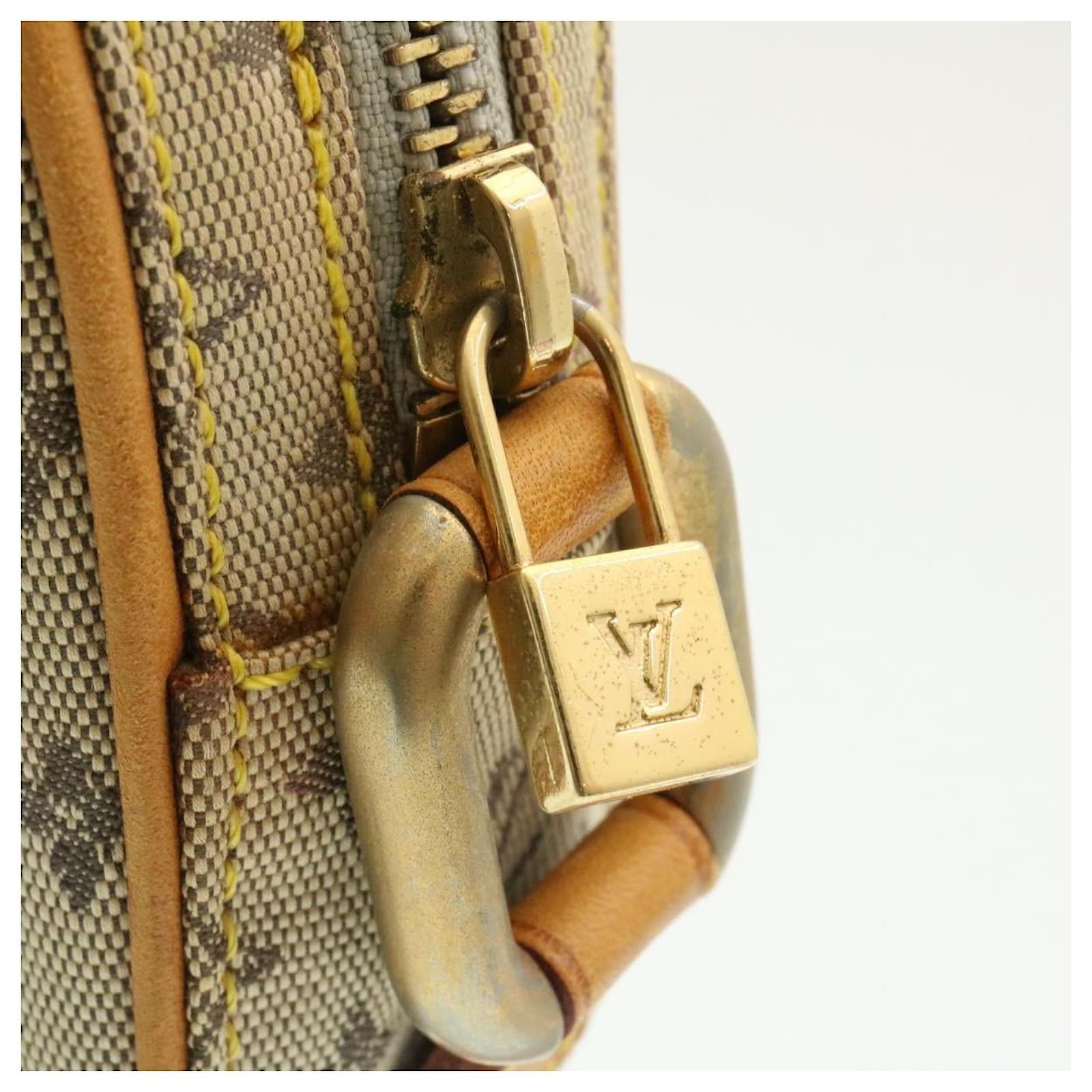 LOUIS VUITTON Monogram Mini Juliet MM Shoulder Bag Blue M92004 LV Auth  hs152 ref.460493 - Joli Closet