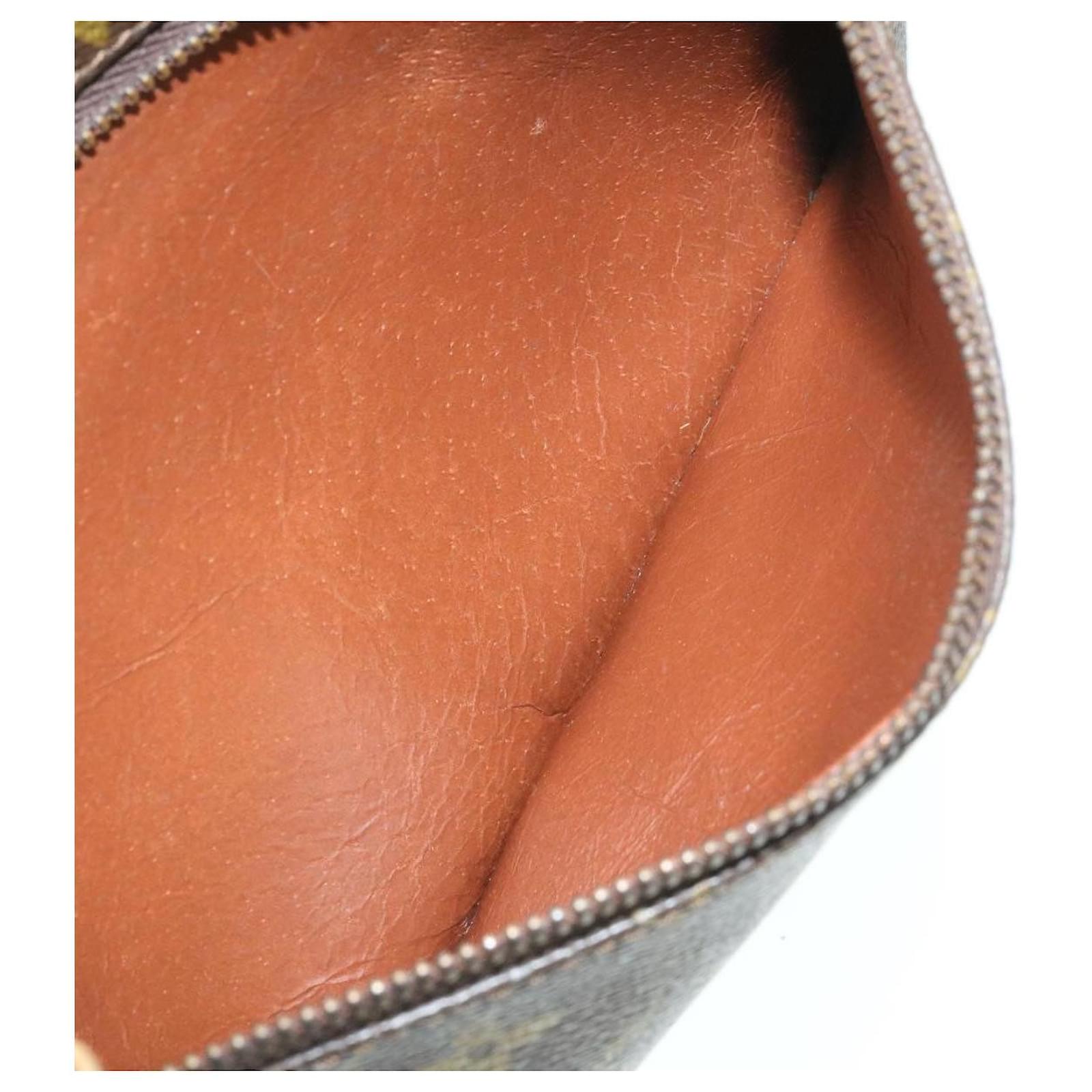 LOUIS VUITTON Monogram Pochette Sports Clutch Bag Vintage No.183 LV Auth  st093 Cloth ref.460717 - Joli Closet