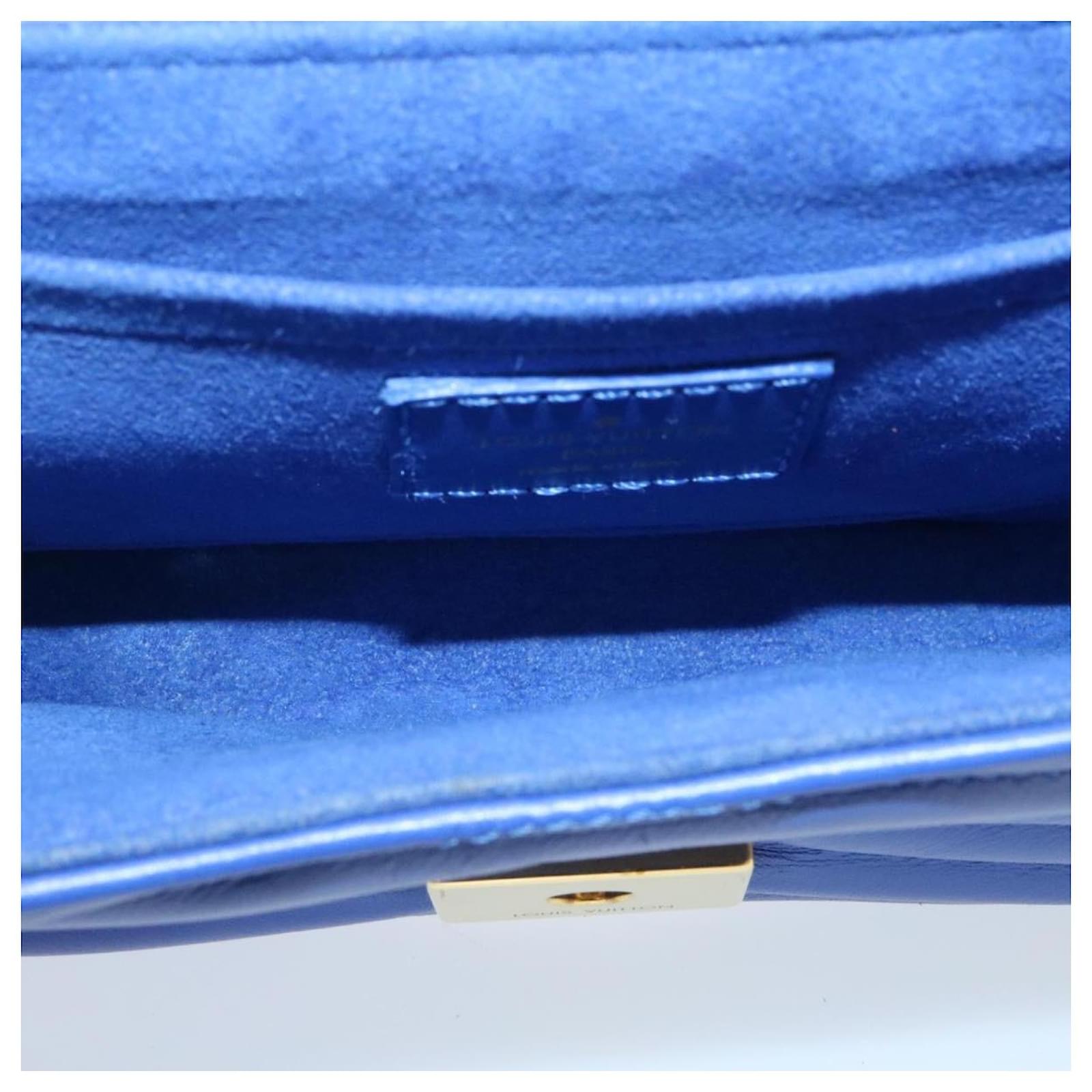 LOUIS VUITTON New Wave Chain Bag PM 2Way Shoulder Bag Blue M55020 LV Auth  knn002 Leather ref.460798 - Joli Closet