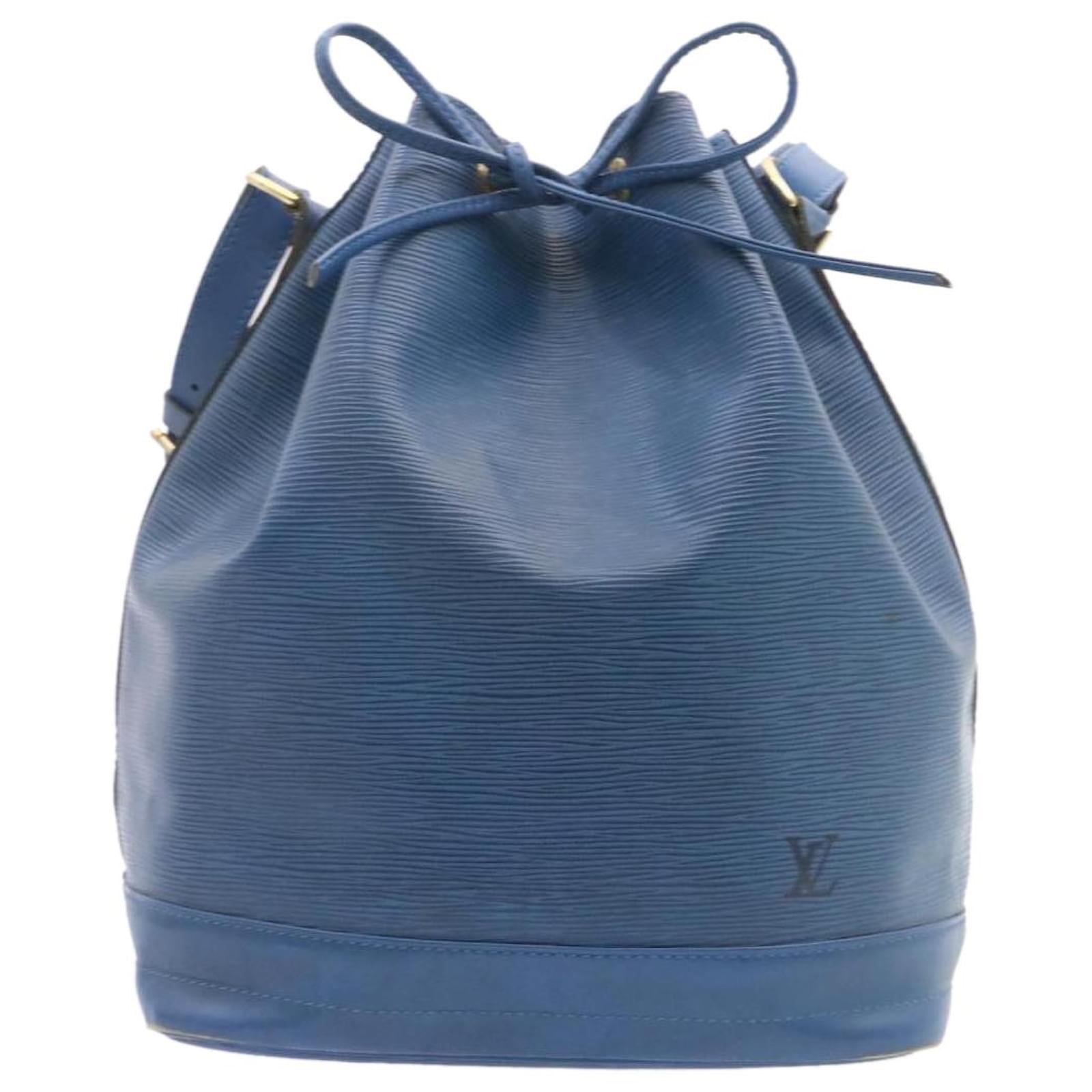 LOUIS VUITTON Epi Noe Shoulder Bag Blue M44005 LV Auth 49764 Leather  ref.1022388 - Joli Closet