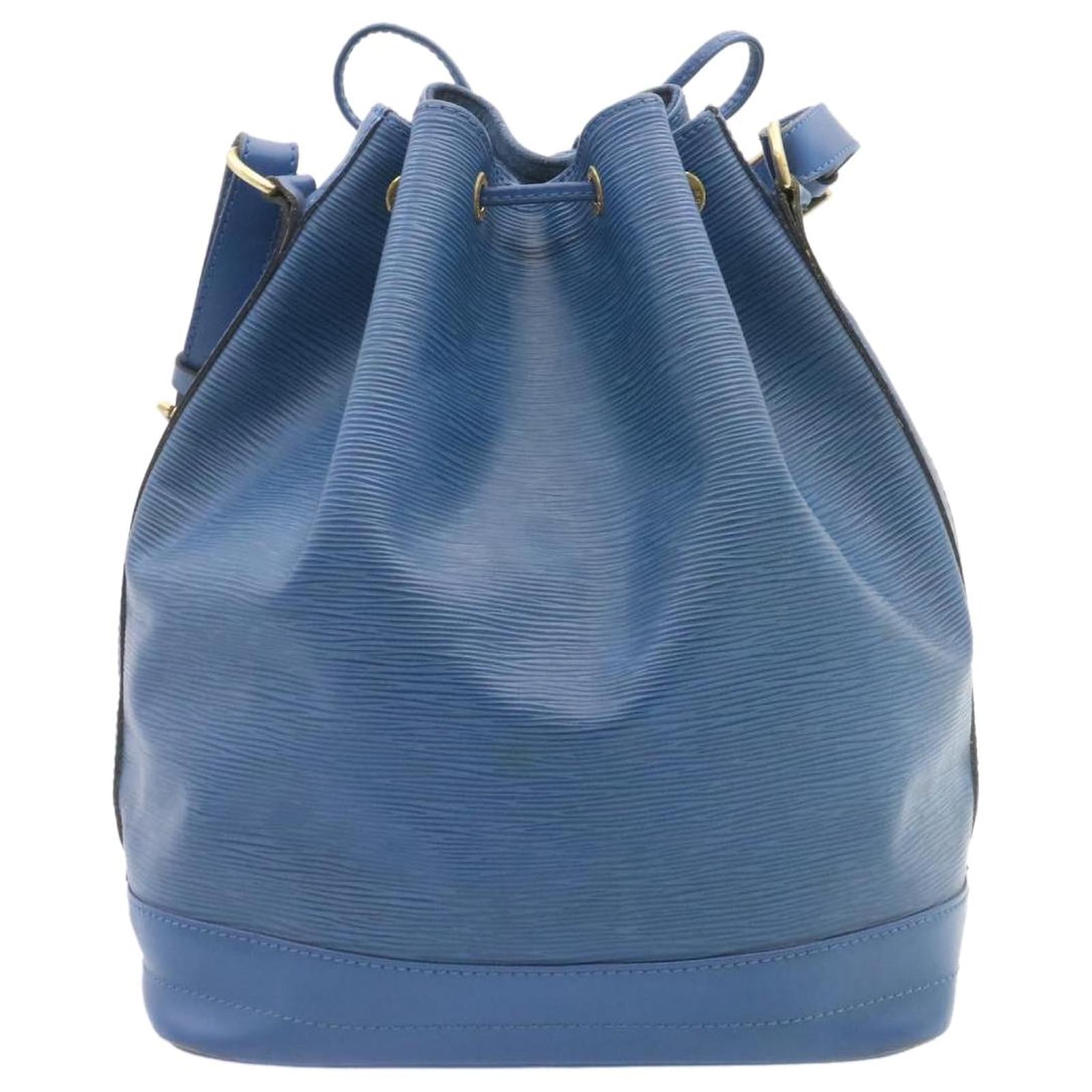 LOUIS VUITTON Epi Noe Shoulder Bag Blue M44005 LV Auth 49764 Leather  ref.1022388 - Joli Closet