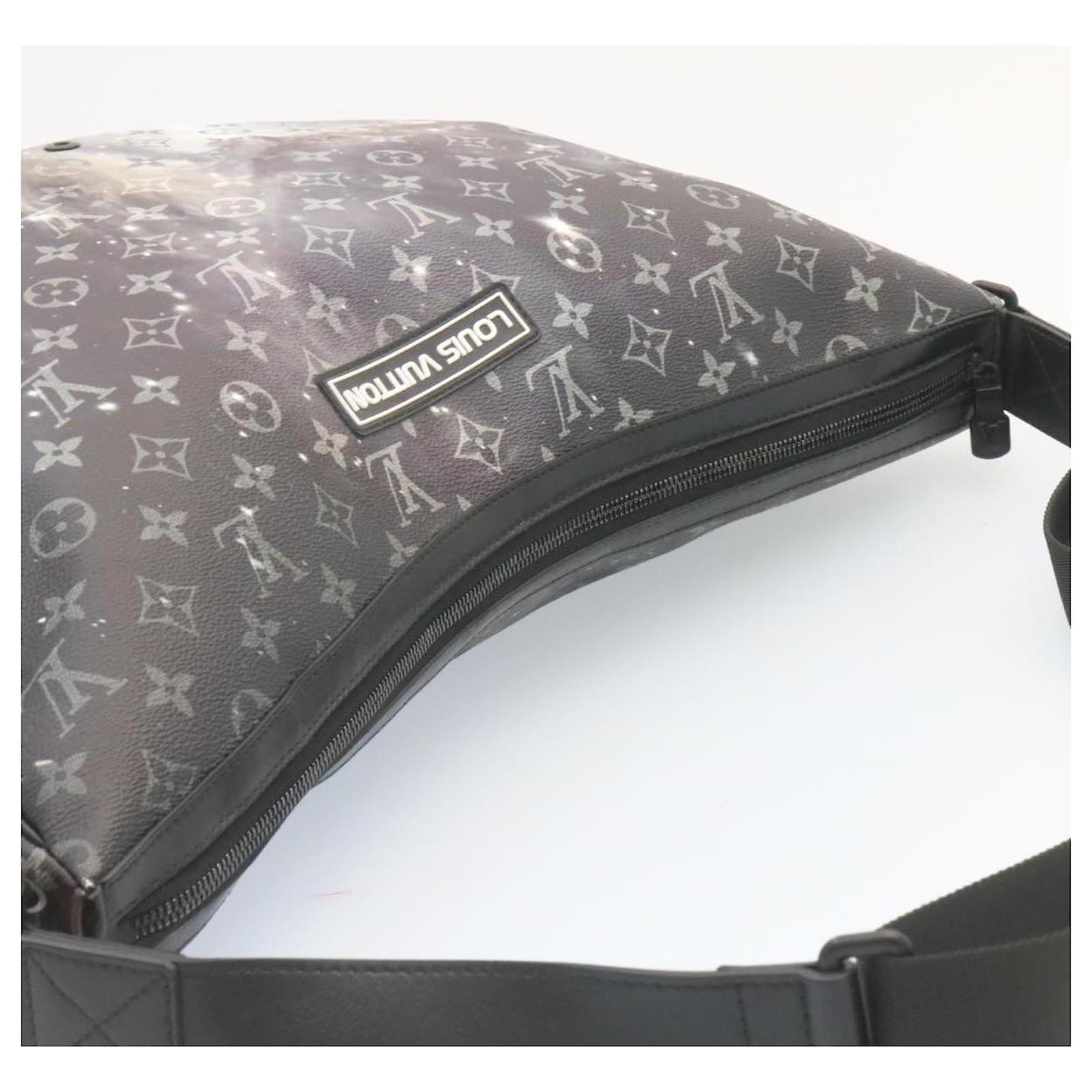 Louis Vuitton Monogram Galaxy Alpha Hobo M444164 Shoulder bag PVC Leat –  NUIR VINTAGE