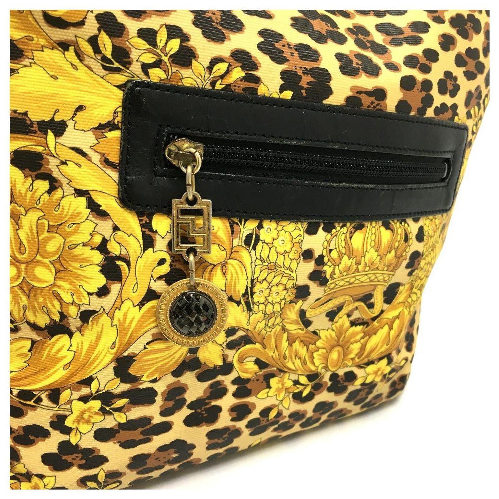 VERSACE vintage leopard backpack bag Backpack PVC / Leather yellow/Black AUTHENTIC GIANNI VERSACE YELLOW BAROCCO BACKPACK – Connect  main image 3