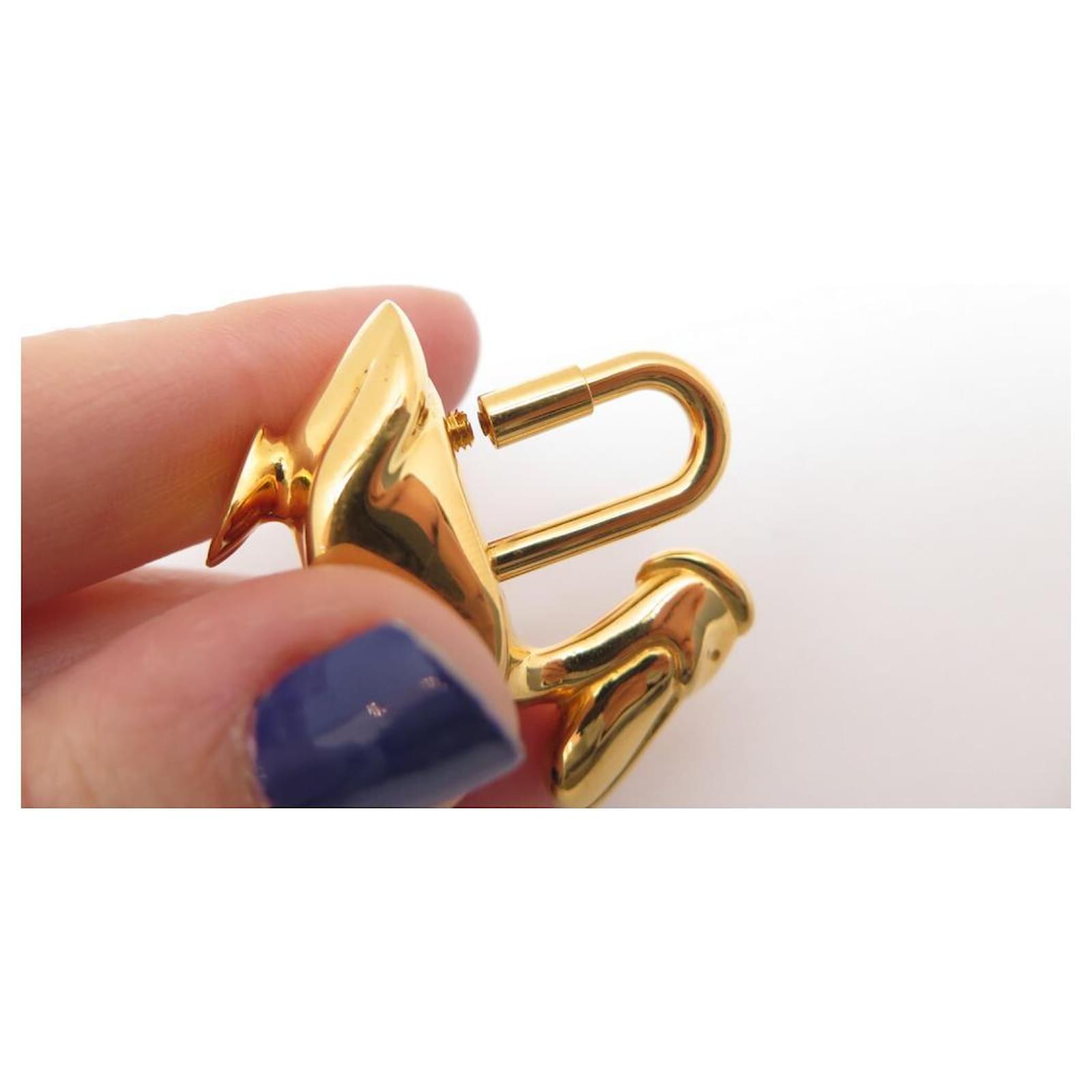 Breloque Cadenas Hermès Cadena Charm 2001 - Métal Doré Avec Boîte