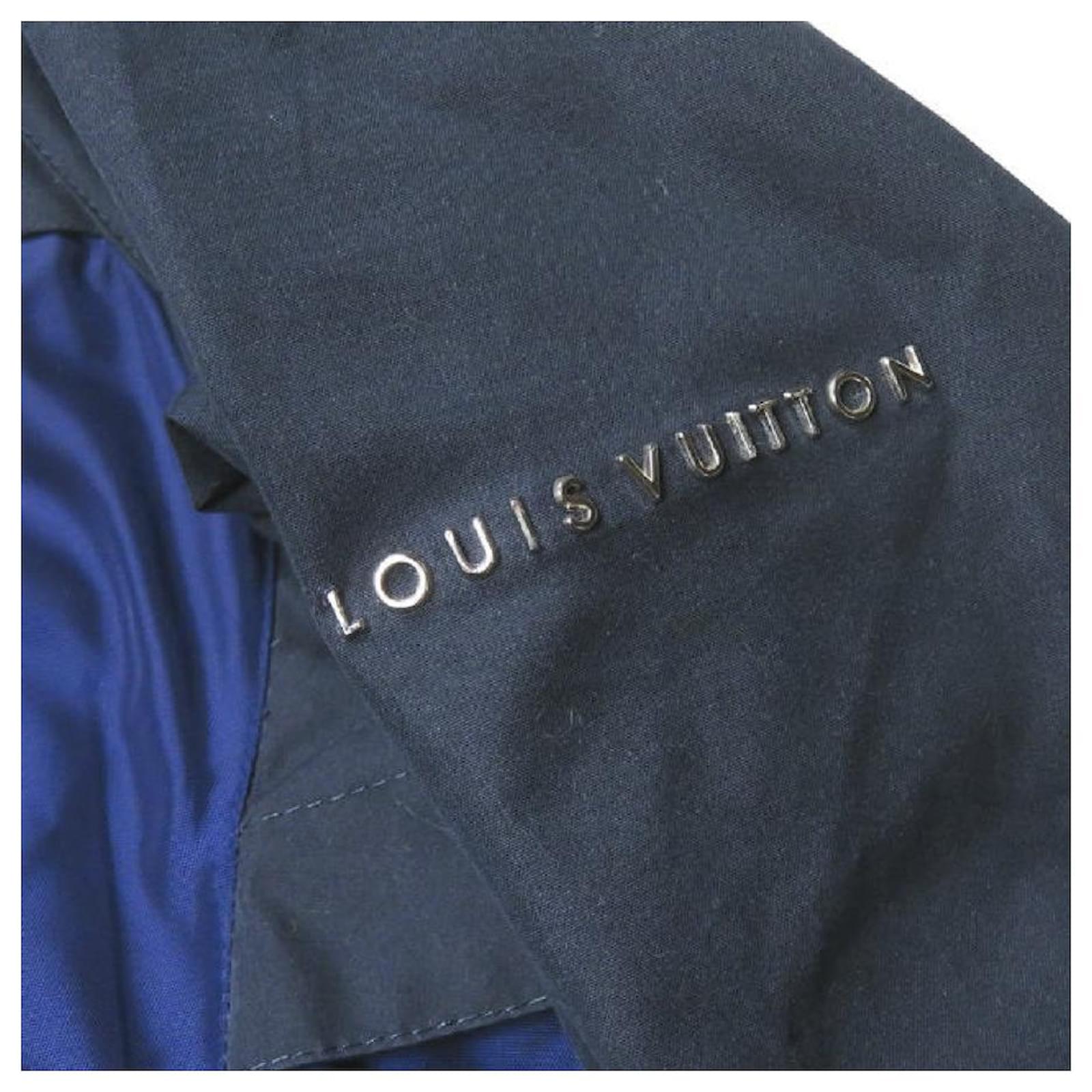 Usado] LOUIS VUITTON Cazadora con capucha bicolor de nailon y algodón Louis  Vuitton RM122M H2BS46BSX 44 exterior de chaqueta de cuero azul marino Nylon  ref.465021 - Joli Closet