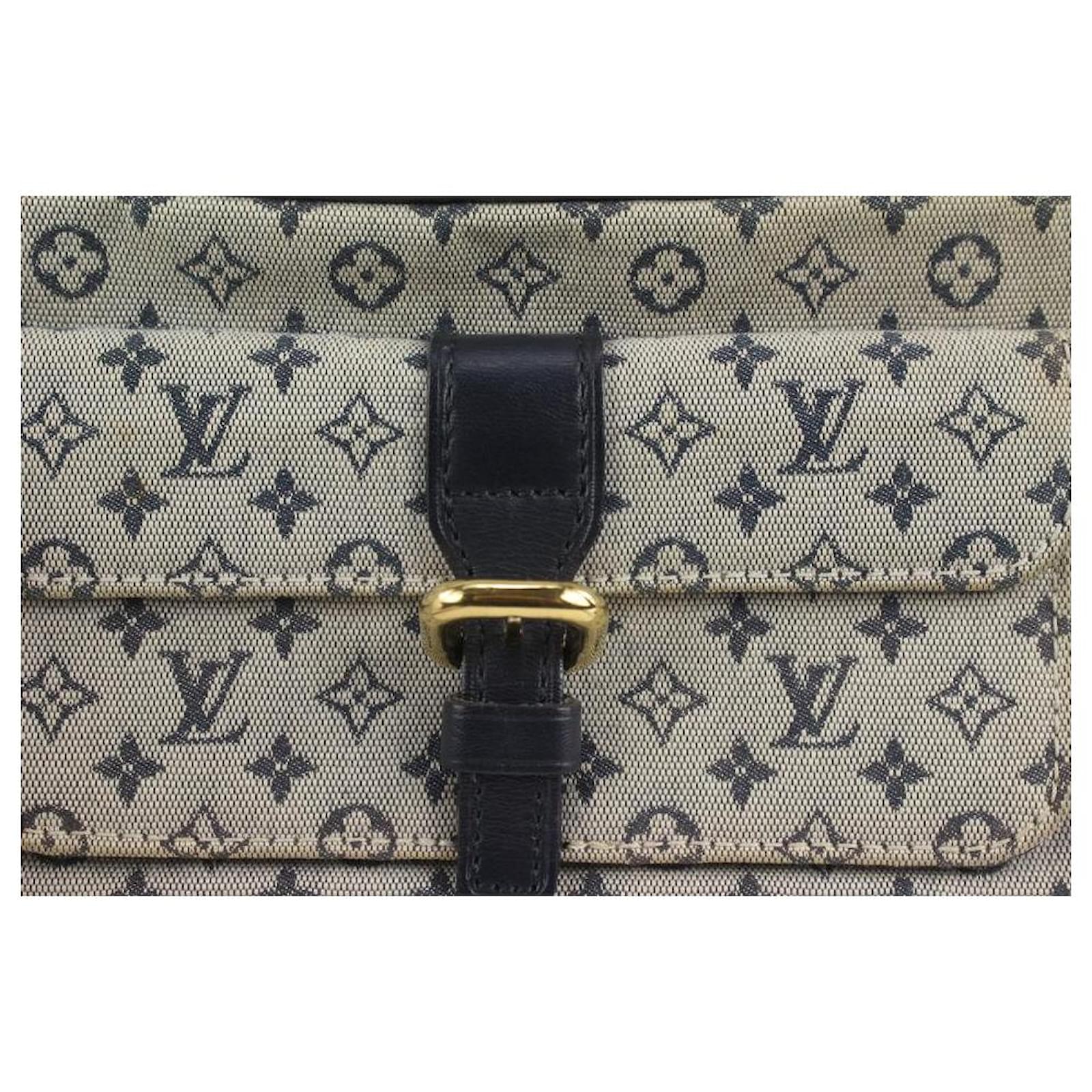 Louis Vuitton Grey x Navy Monogram Mini Lin Juliette MM Crossbody Bag  1L1224 For Sale at 1stDibs