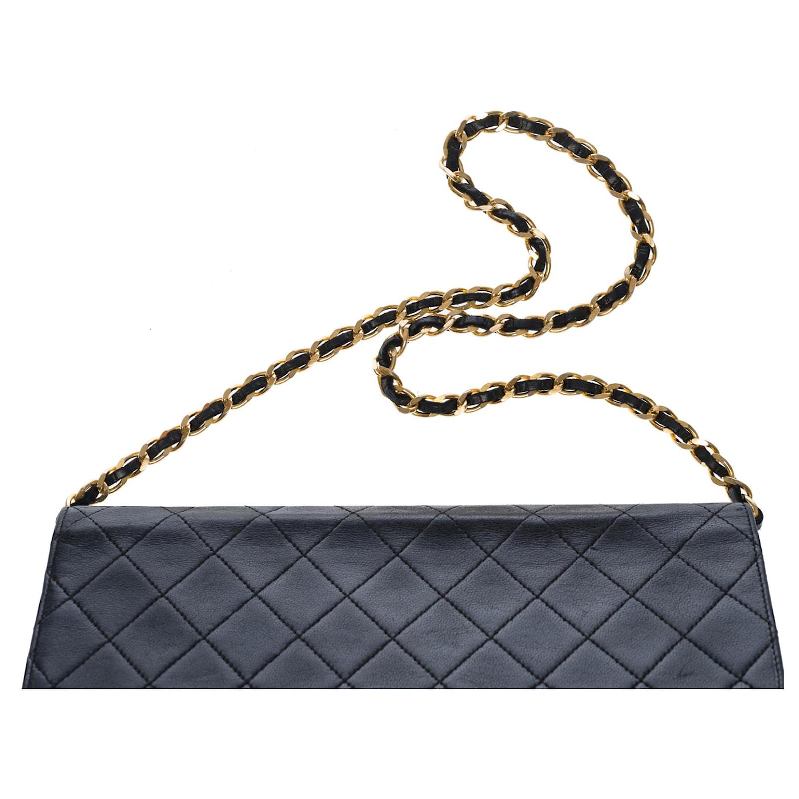 Timeless Splendid Chanel Pochette Classique Flap bag shoulder bag in beige  brown quilted leather , garniture en métal doré ref.500824 - Joli Closet