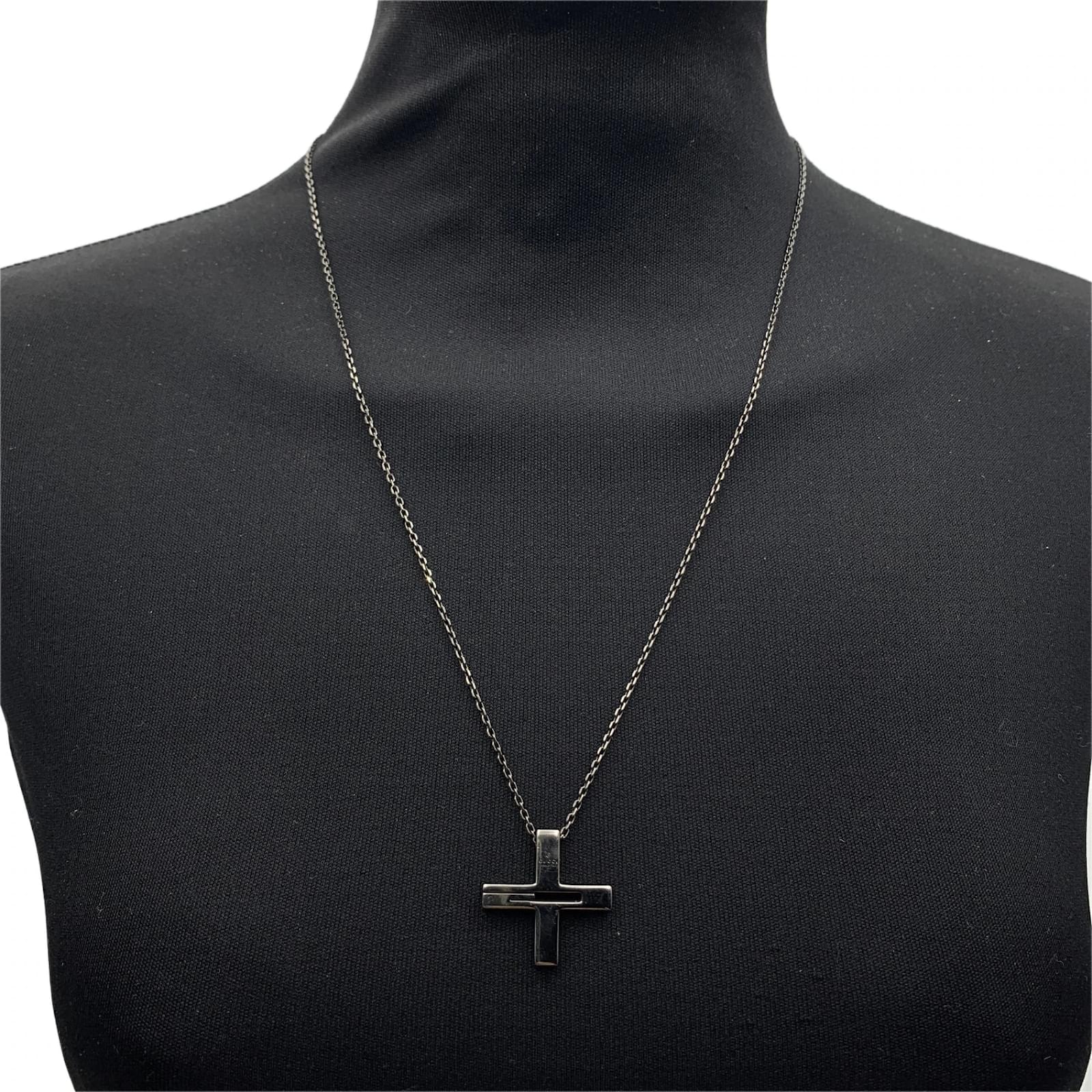 Lynx hot sale cross necklace