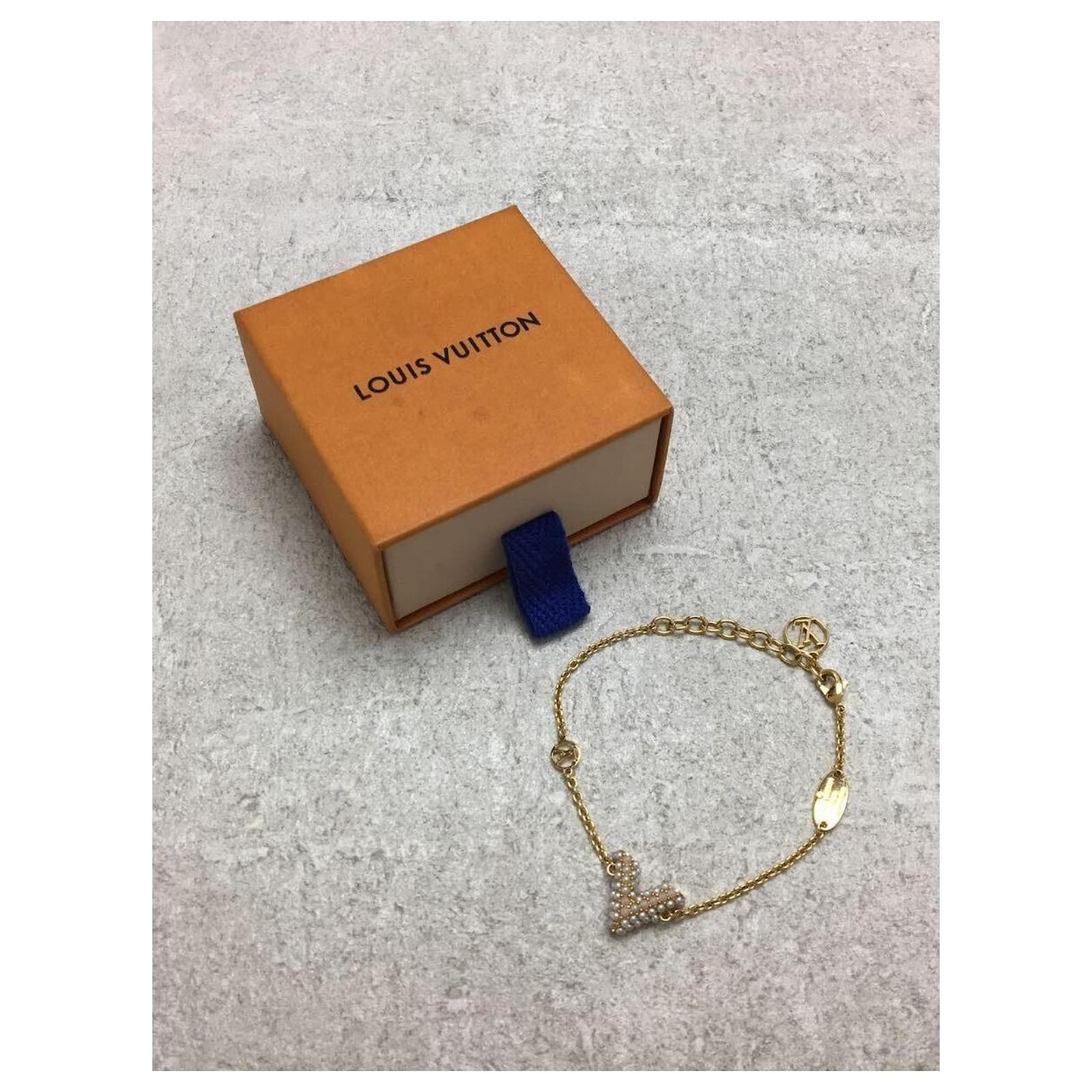 Louis Vuitton Bracelet Essential V Perle Bracelet Gold M68361 Gold Plated