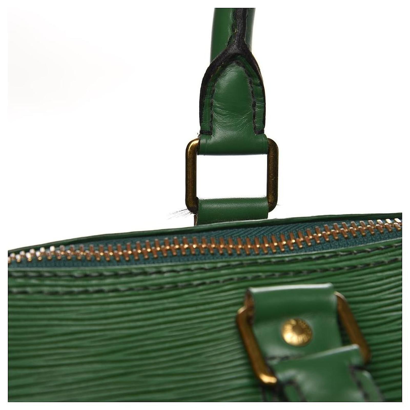 Louis Vuitton Green Epi Leather Borneo Keepall 50 ref.473741 - Joli Closet