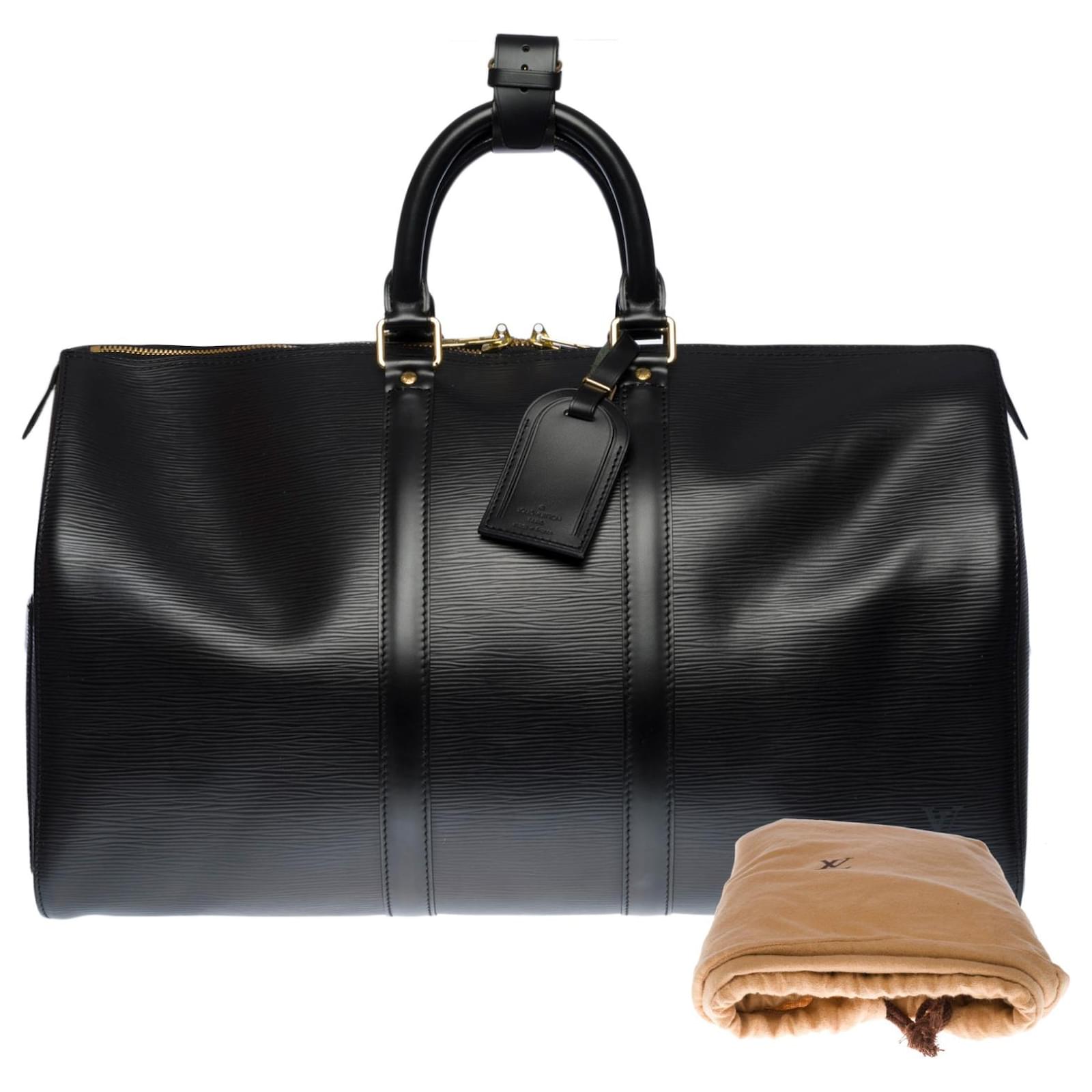 The Very Chic Louis Vuitton Keepall Travel Bag 45cm in black epi leather  ref.474194 - Joli Closet