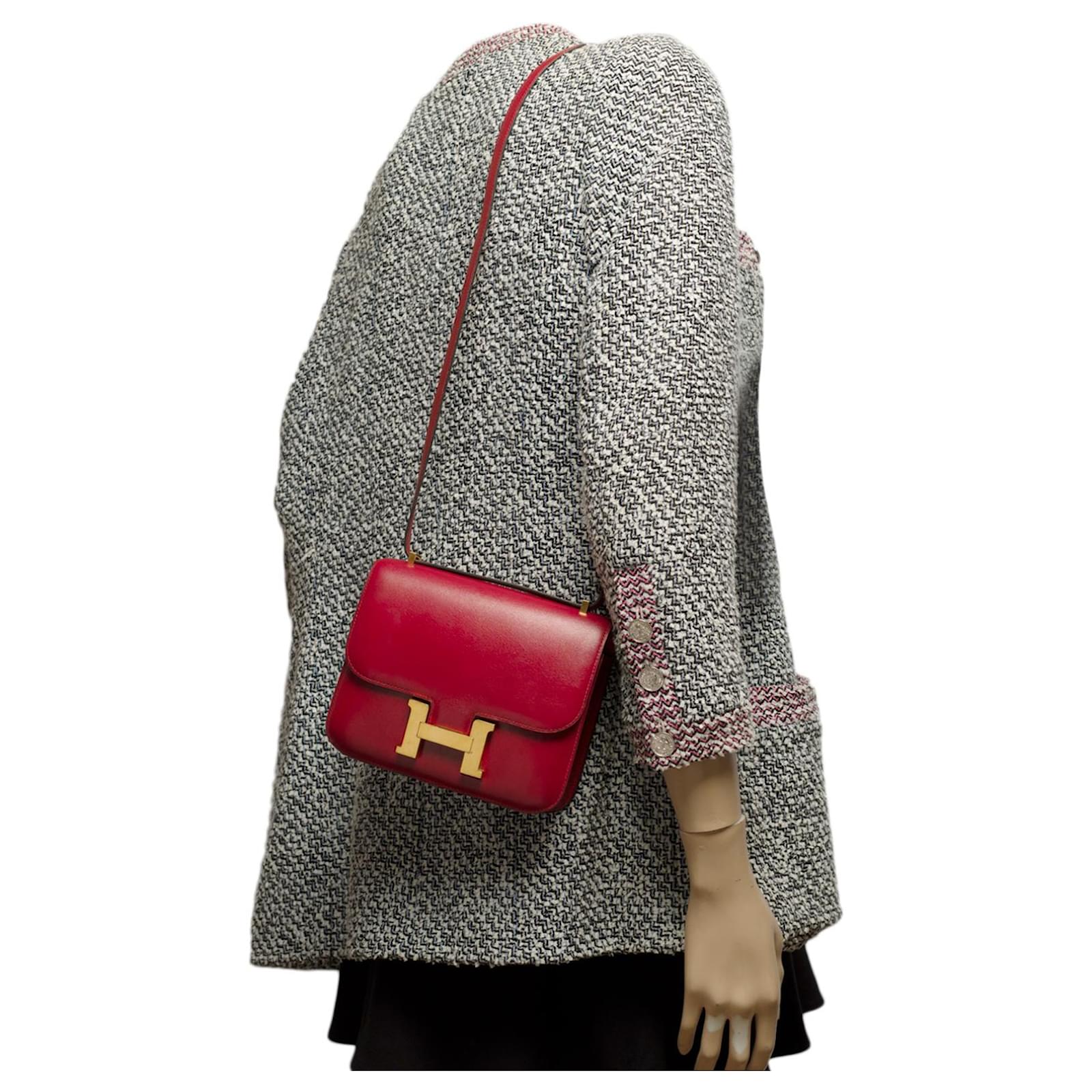 Bolso bandolera Hermes Constance mini en avestruz rojo Vif, Bolso de mano  Hermès Birkin 401377