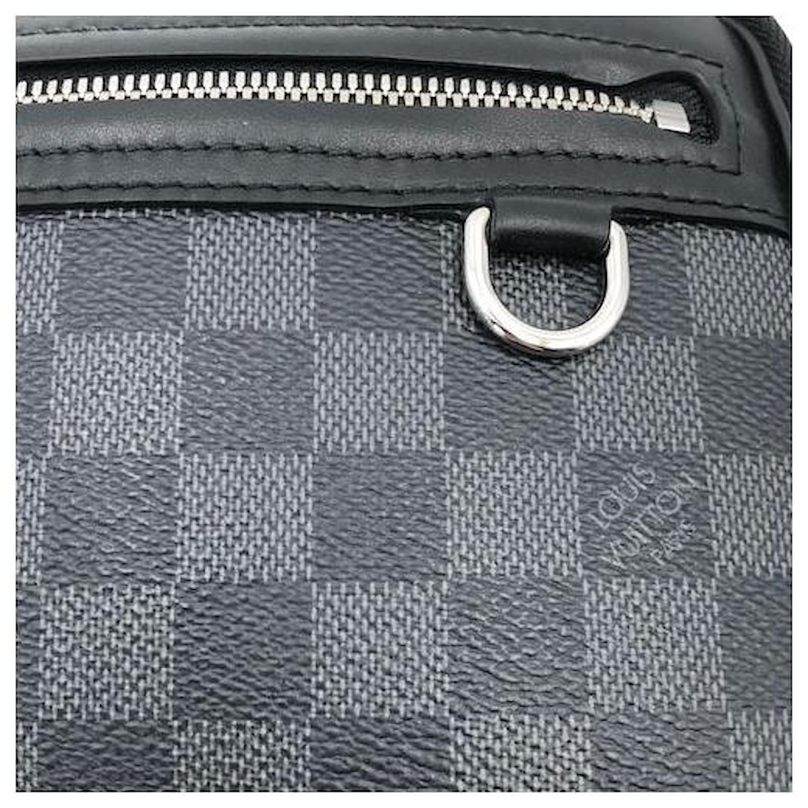 Jeanne cloth crossbody bag Louis Vuitton Grey in Cloth - 31307230