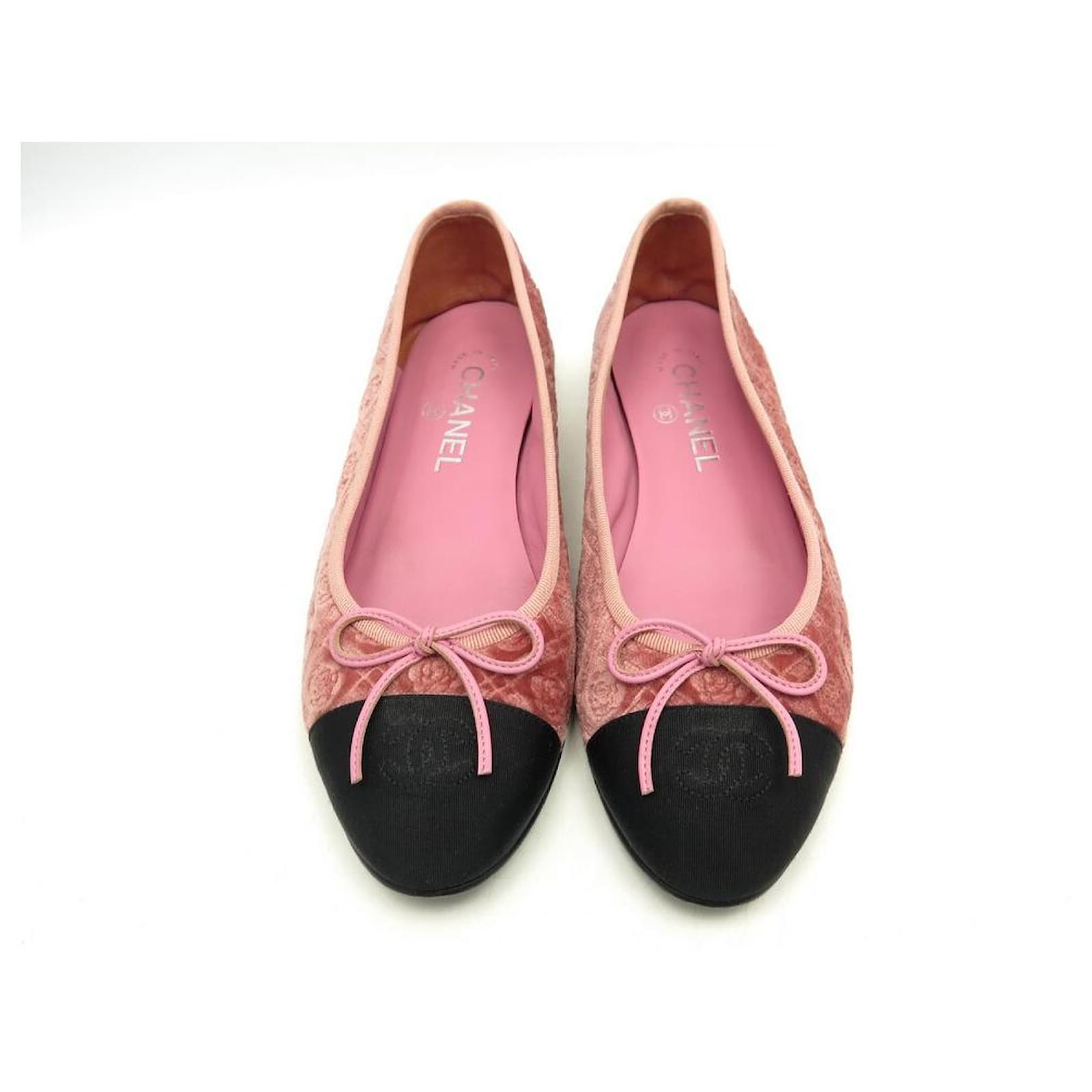 Chanel Women flats hotsell pink and black 39.5