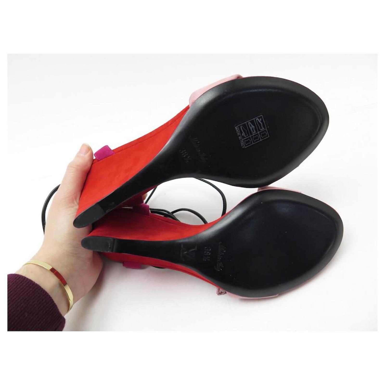 NEW LOUIS VUITTON SHOES POMPON MONOGRAM SANDALS WEDGE HEELS Red Suede  ref.476799 - Joli Closet