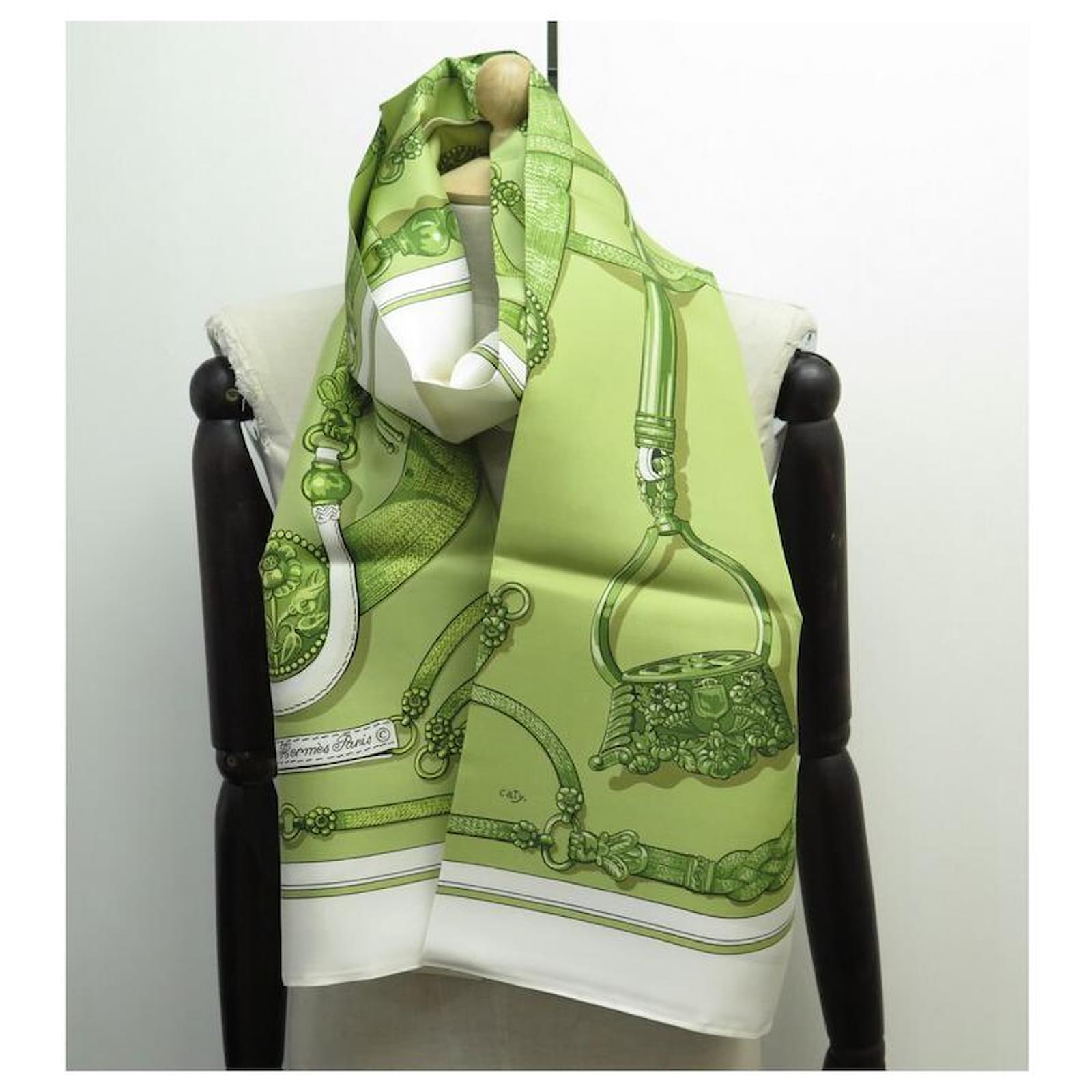 Hermès NEW HERMES SCARF GAUCHO LATHAM SCARF IN GREEN SILK NEW SILK