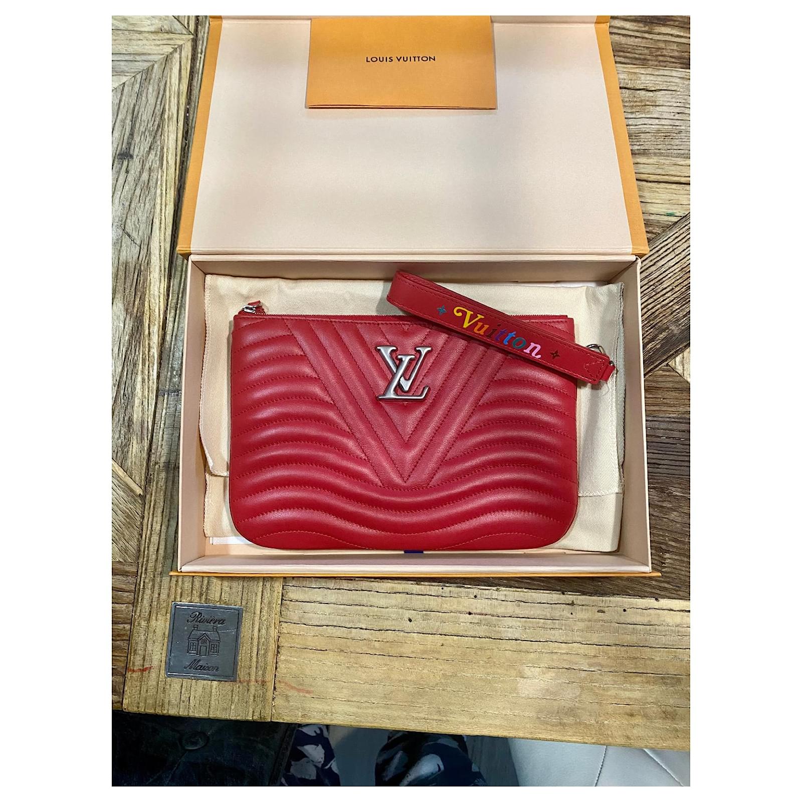 New wave leather crossbody bag Louis Vuitton Red in Leather - 36744302