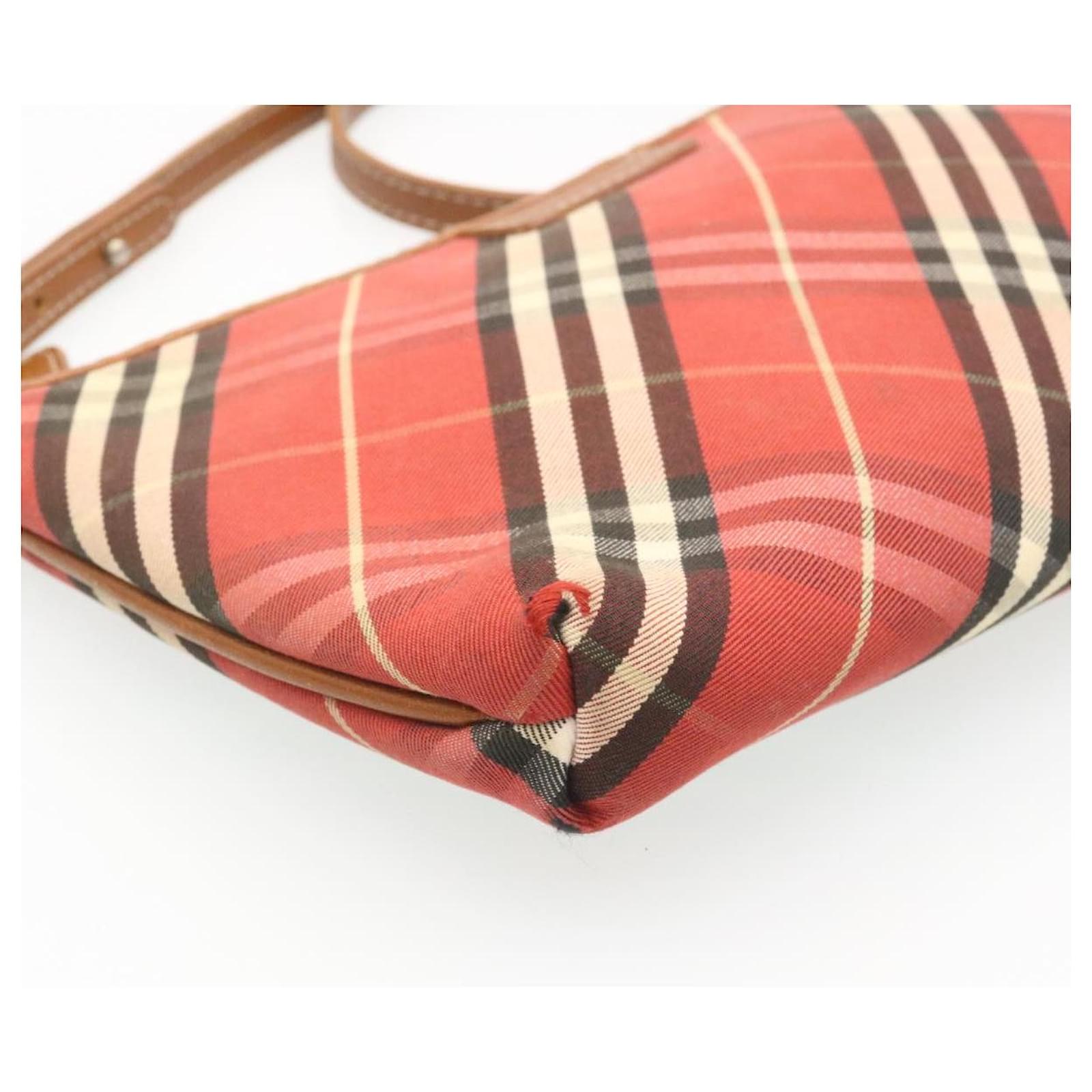 BURBERRY Blue Label Nova Check Shoulder Bag Pouch Canvas Red Auth th2241  Cloth ref.478775 - Joli Closet