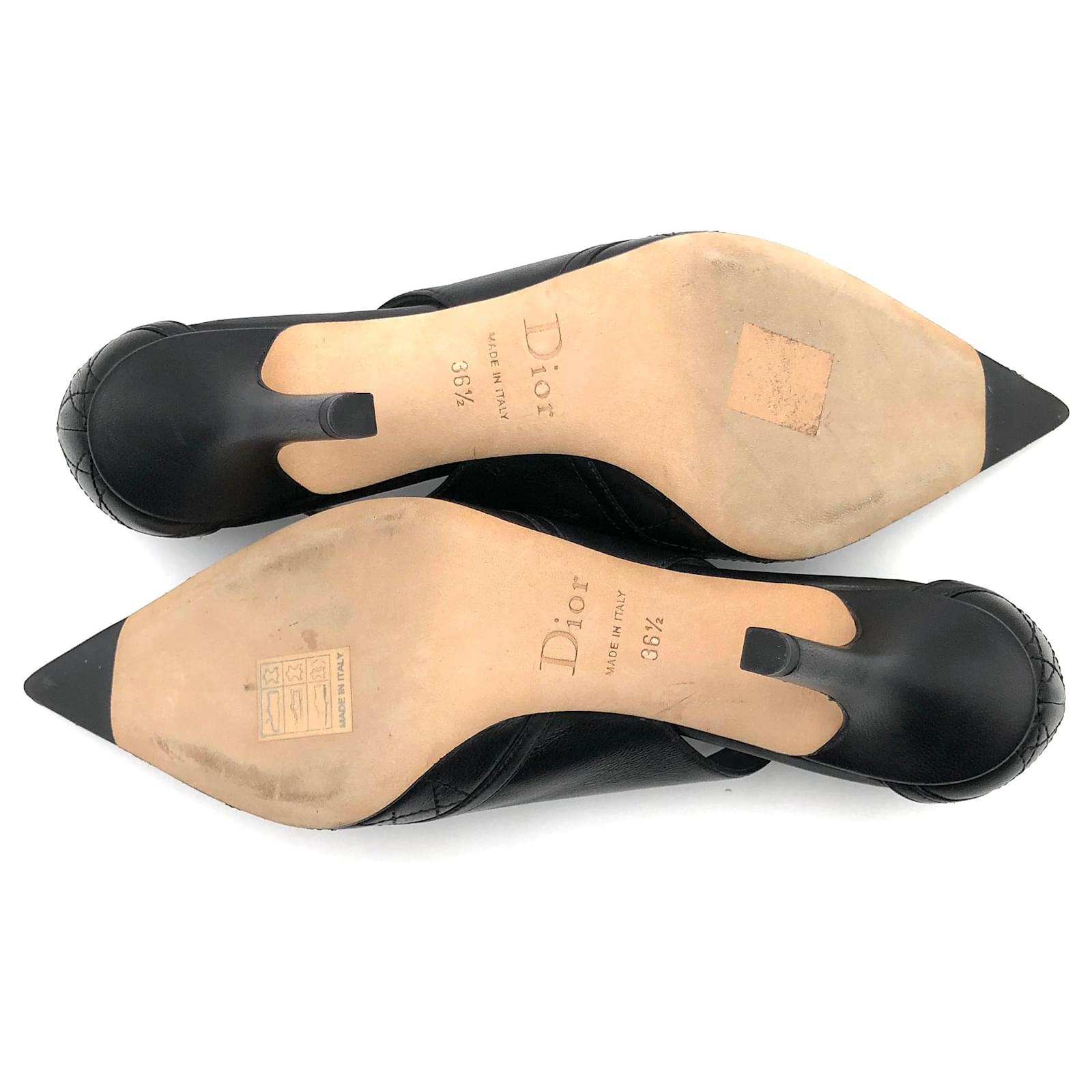 Dior vintage pumps in black leather with D charm ref.480056 - Joli Closet