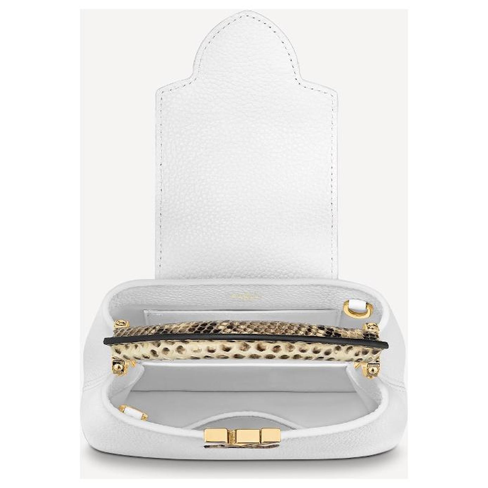Louis Vuitton Capucines mini White Leather ref.344380 - Joli Closet