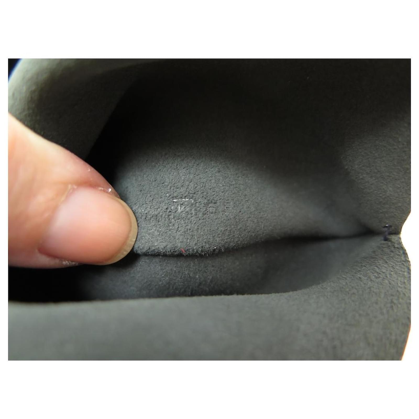 Hermès NEW HERMES TARMAC PASSPORT HOLDER BLACK MYSORE GOAT LEATHER NEW