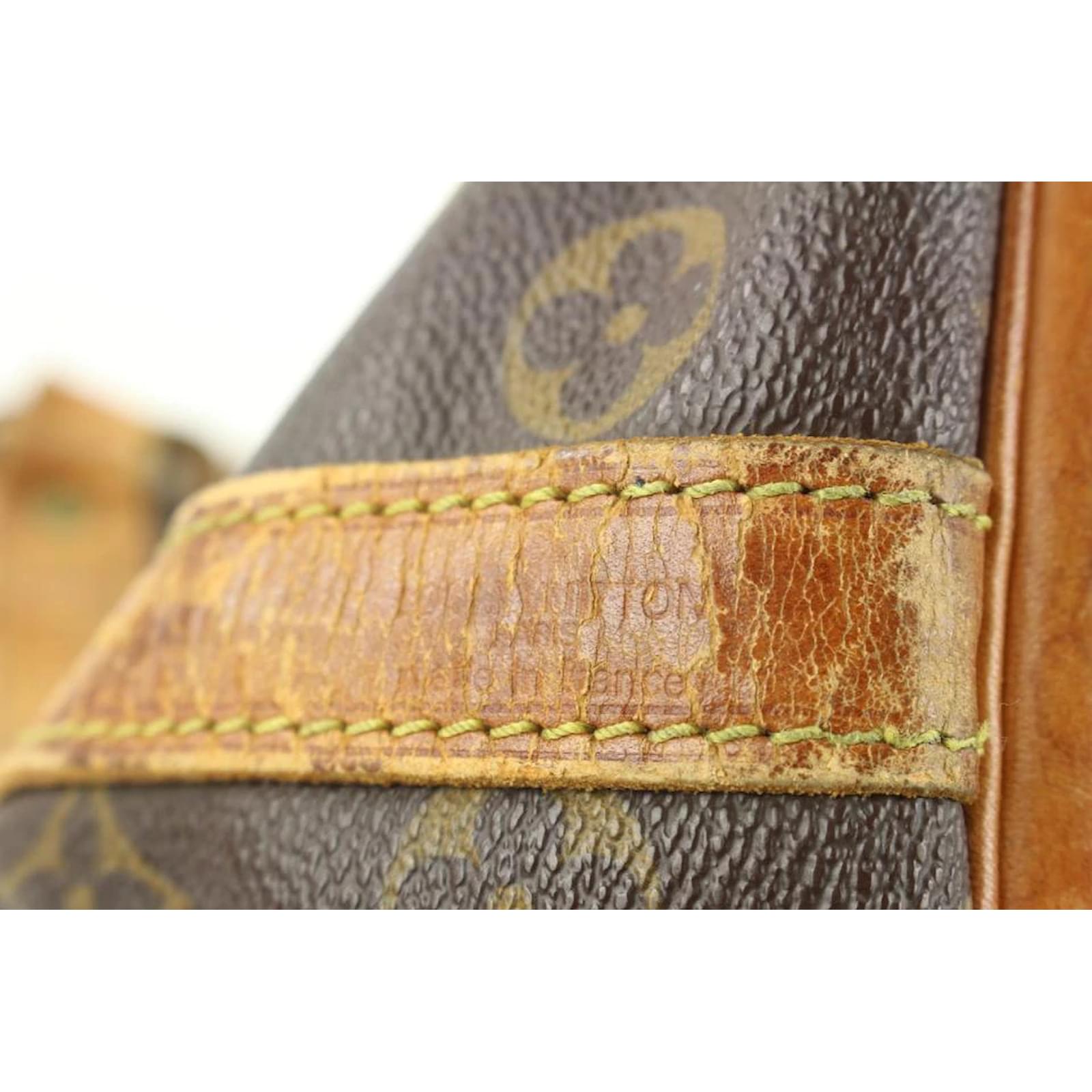Louis Vuitton Monogram Petit Noe Drawstring Bucket Hobo Bag Leather  ref.400282 - Joli Closet