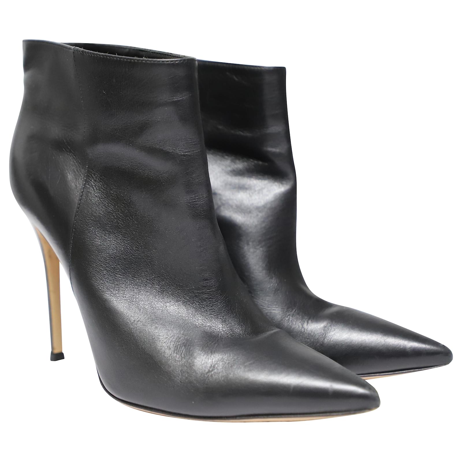 gianvito rossi pointed platform zip booties