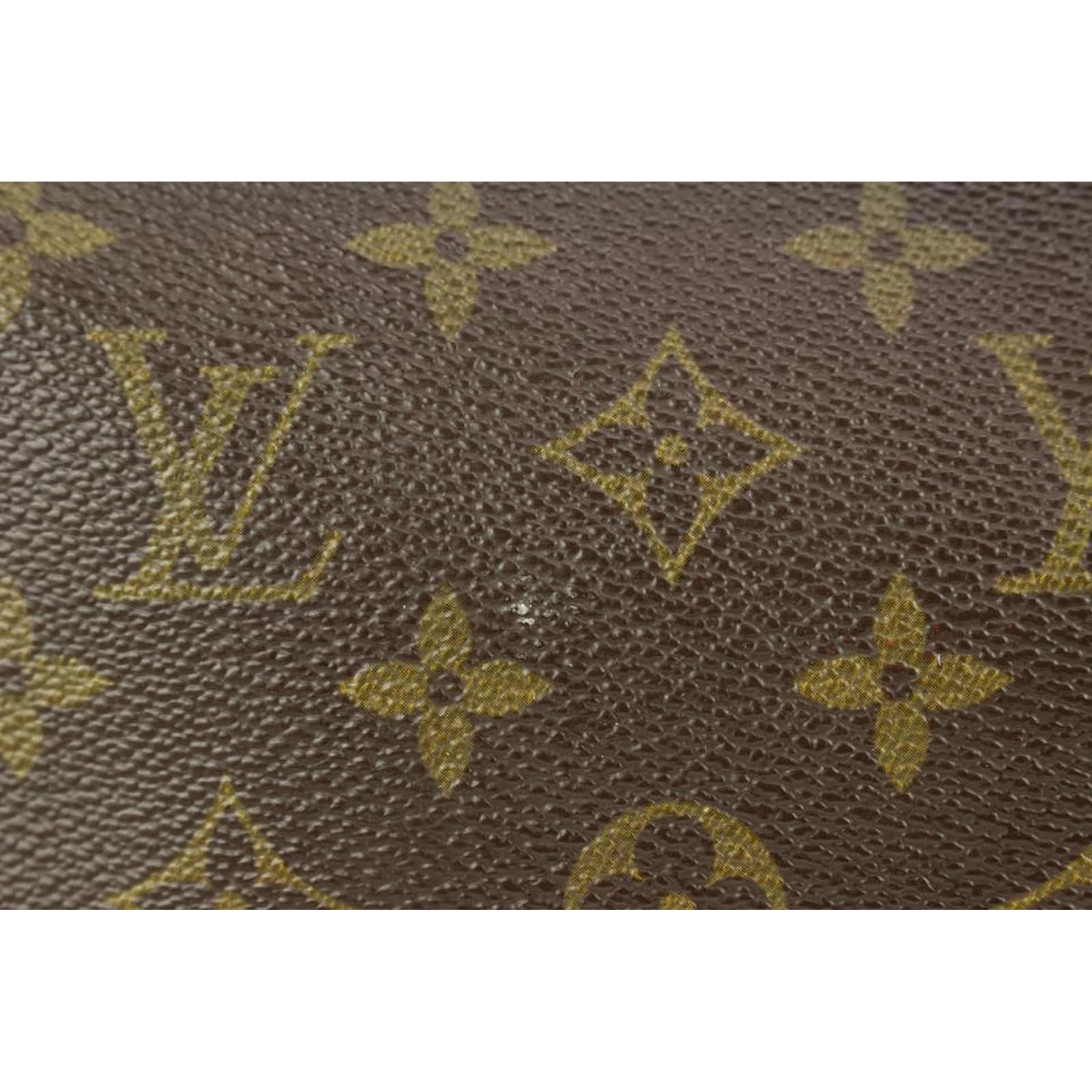 LOUIS VUITTON Poche Toilette LV Monogram 26 Toiletry Pouch. Discontinued