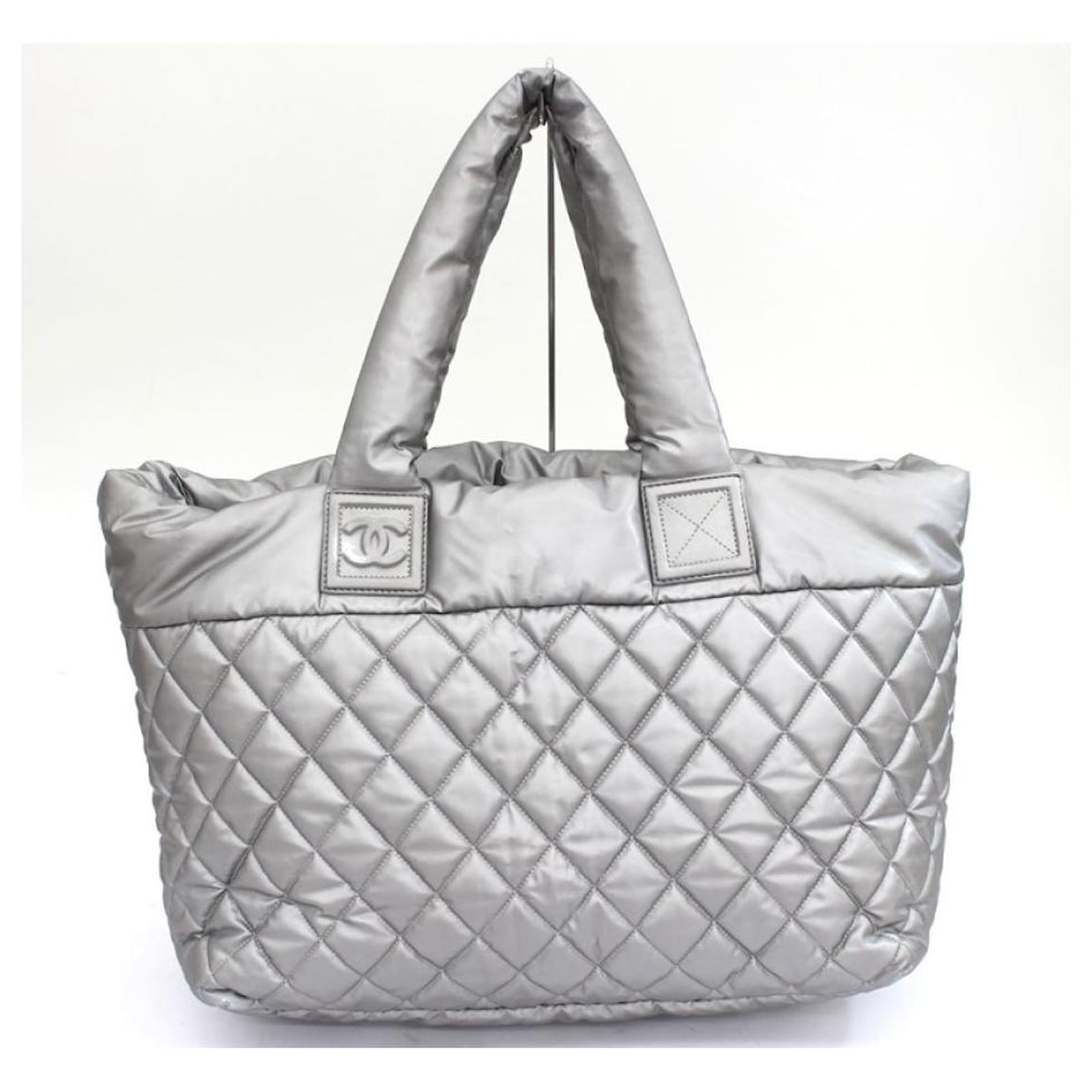 Used] Chanel Coco Cocoon Handbag Shoulder Bag Silver Silver Metal Fittings  Silvery Nylon ref.490788 - Joli Closet