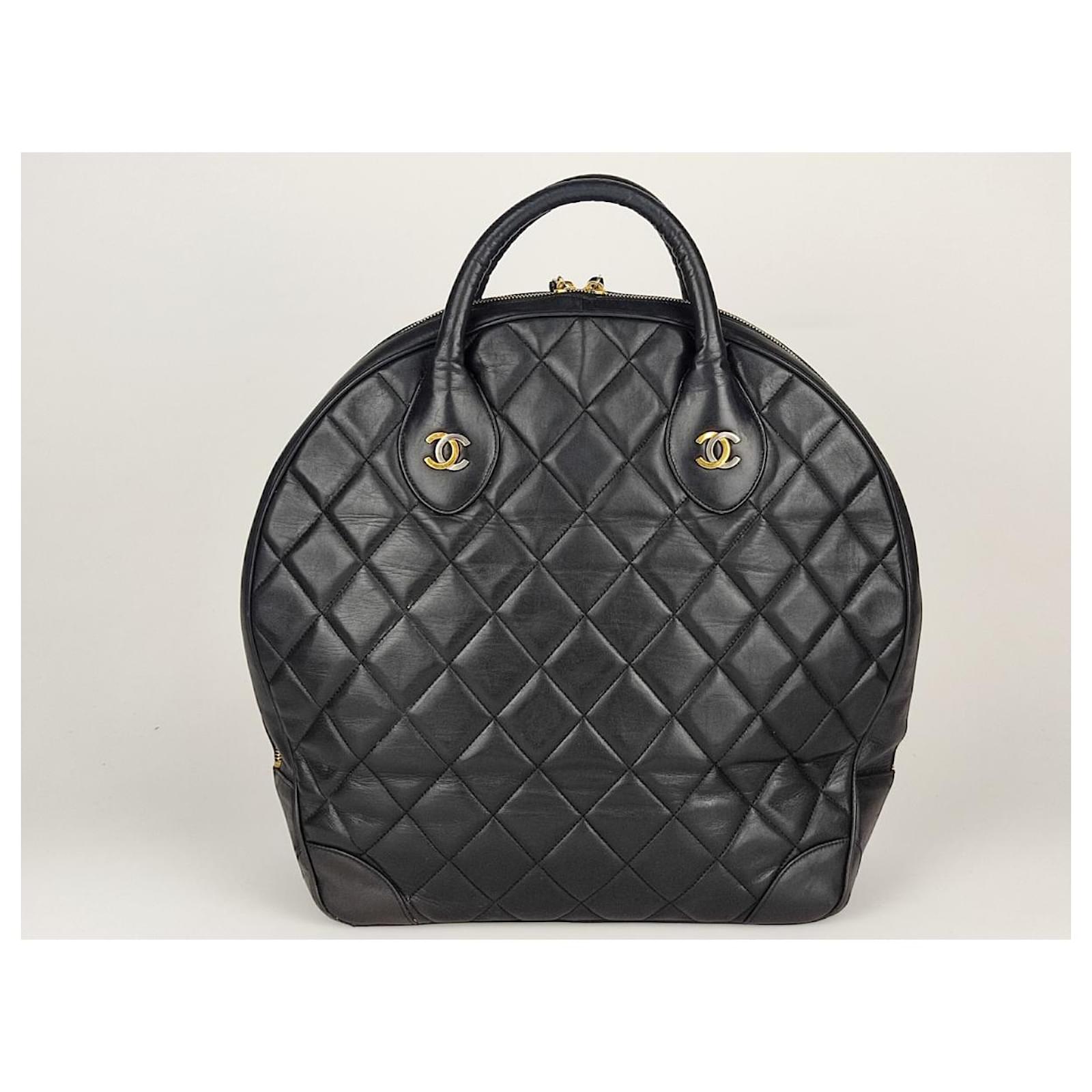 CHANEL Black Caviar Maxi Double Flap Bag For Sale at 1stDibs