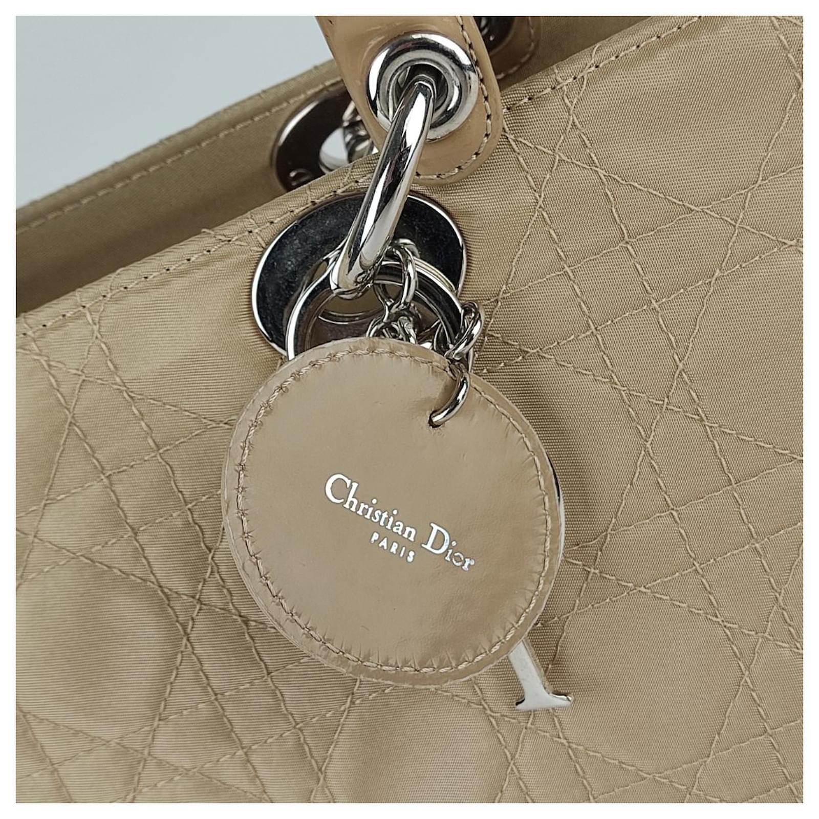 Lady dior pouch Leather ref.517094 - Joli Closet
