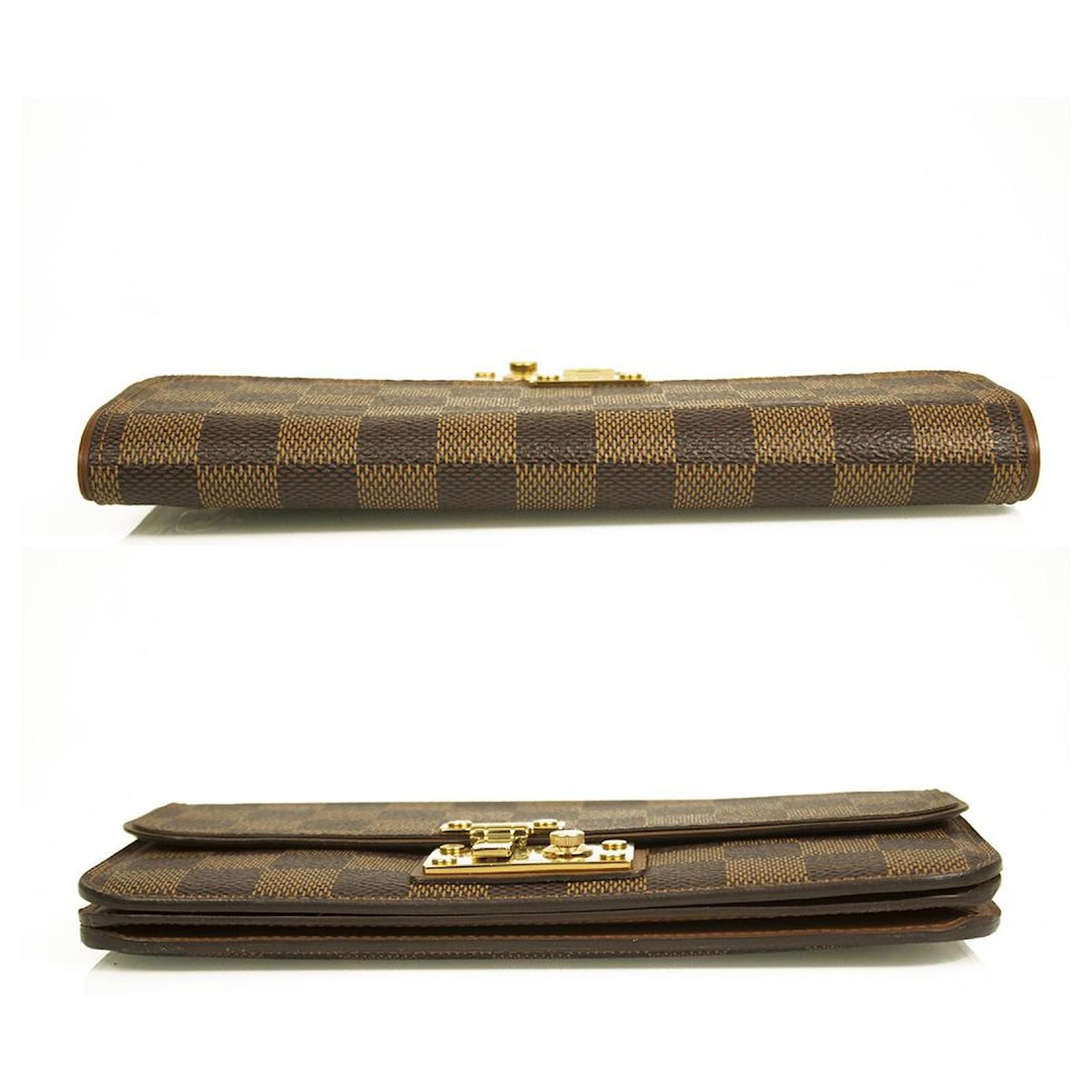 LOUIS VUITTON Damier Ebene Canvas Ascot Wallet with gold tone hardware lock  Brown Leather ref.492924 - Joli Closet