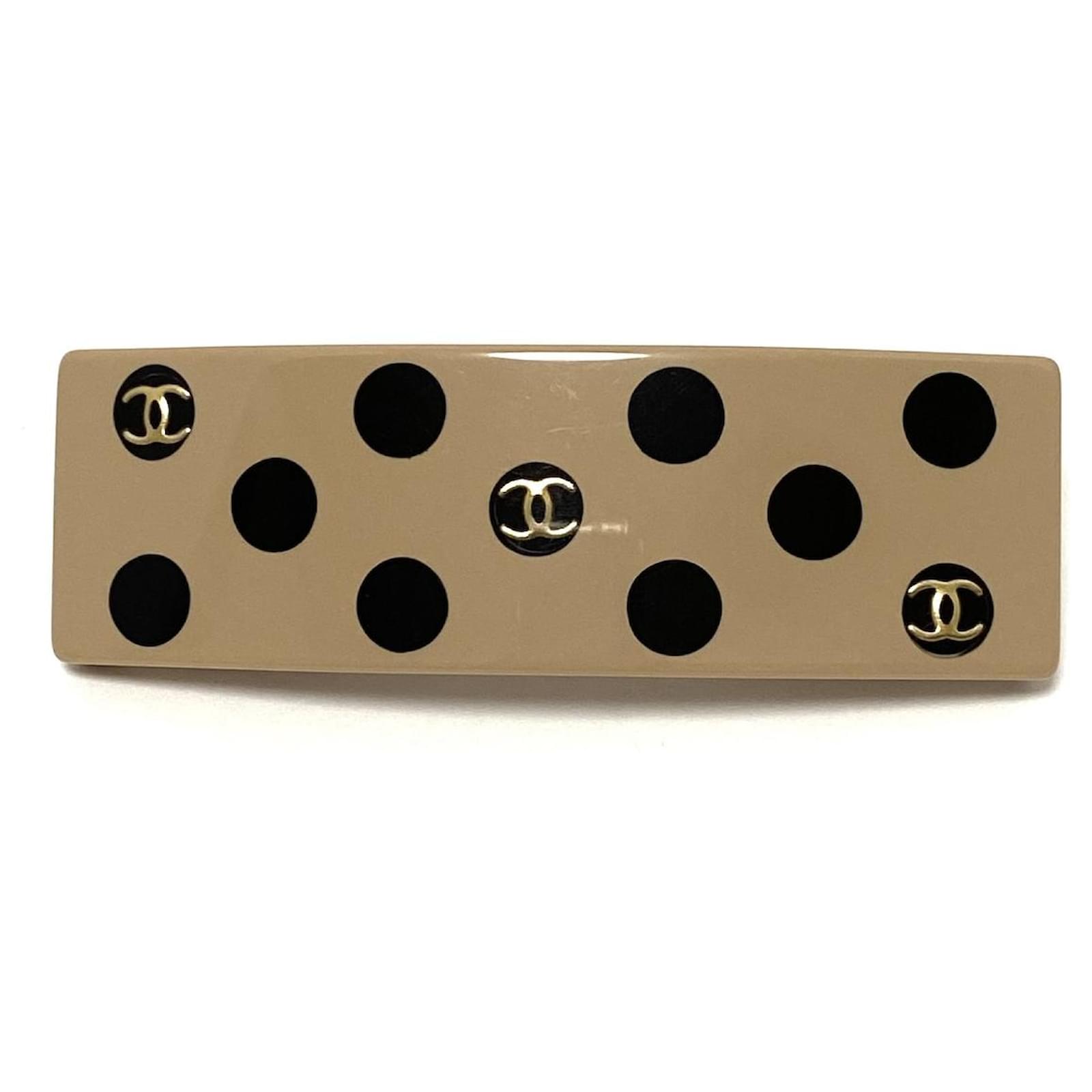 Chanel hair accessory Beige Plastic ref.493566 Joli Closet