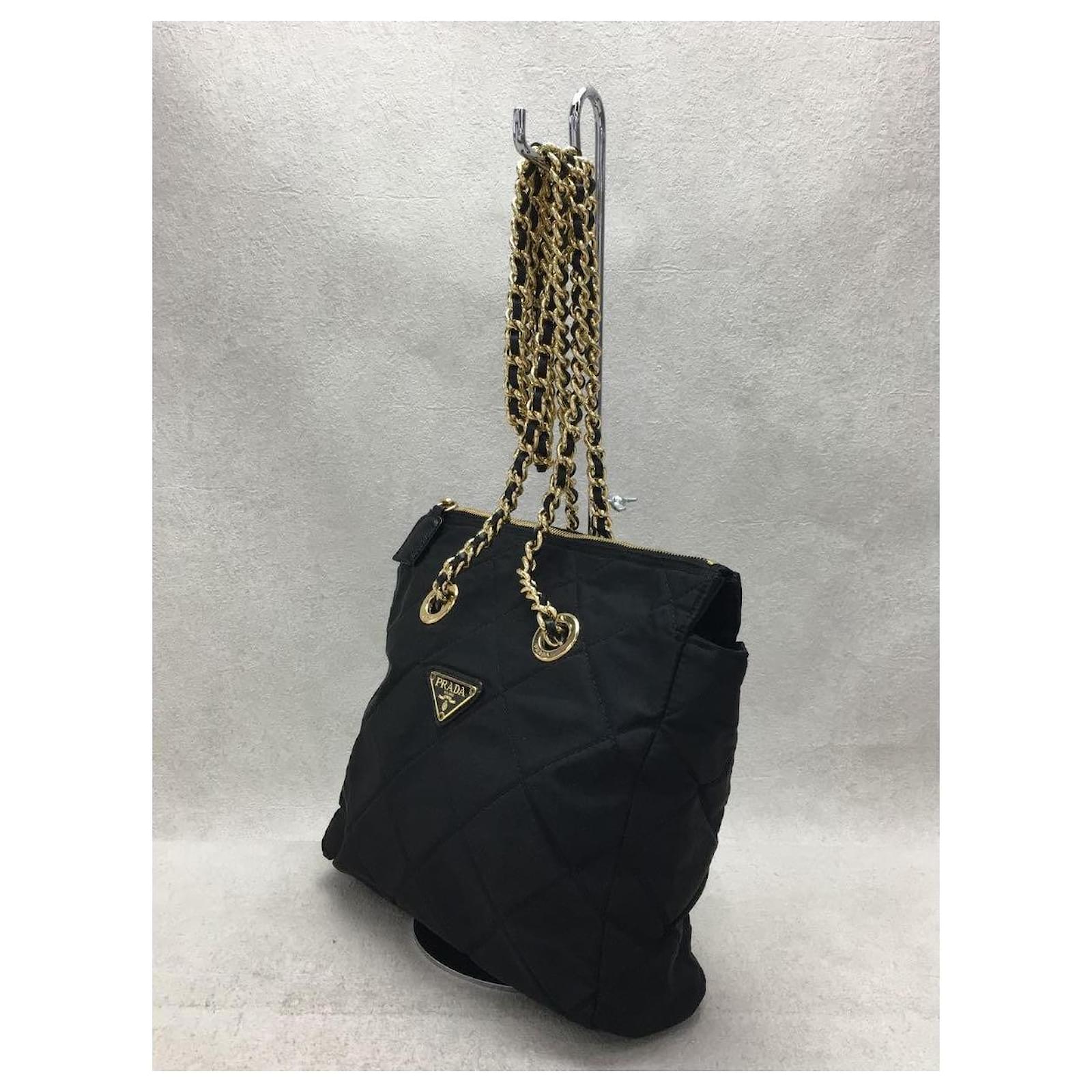 PRADA Quilted chain bag / shoulder bag / black / plain ref.495031