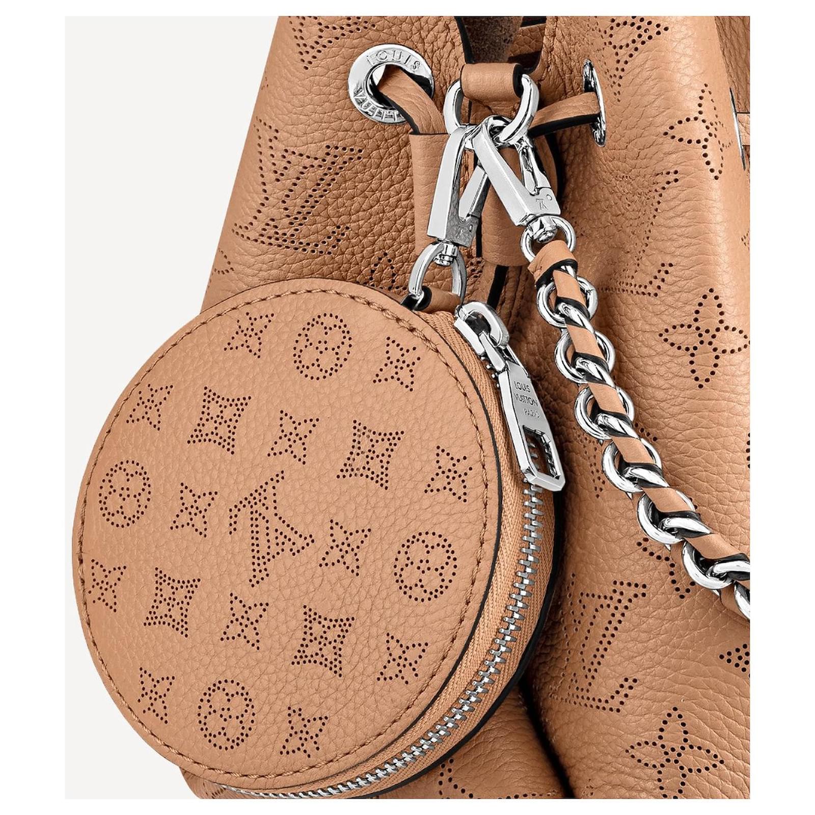 Louis Vuitton LV Bella bucket bag Brown Leather ref.495600 - Joli Closet