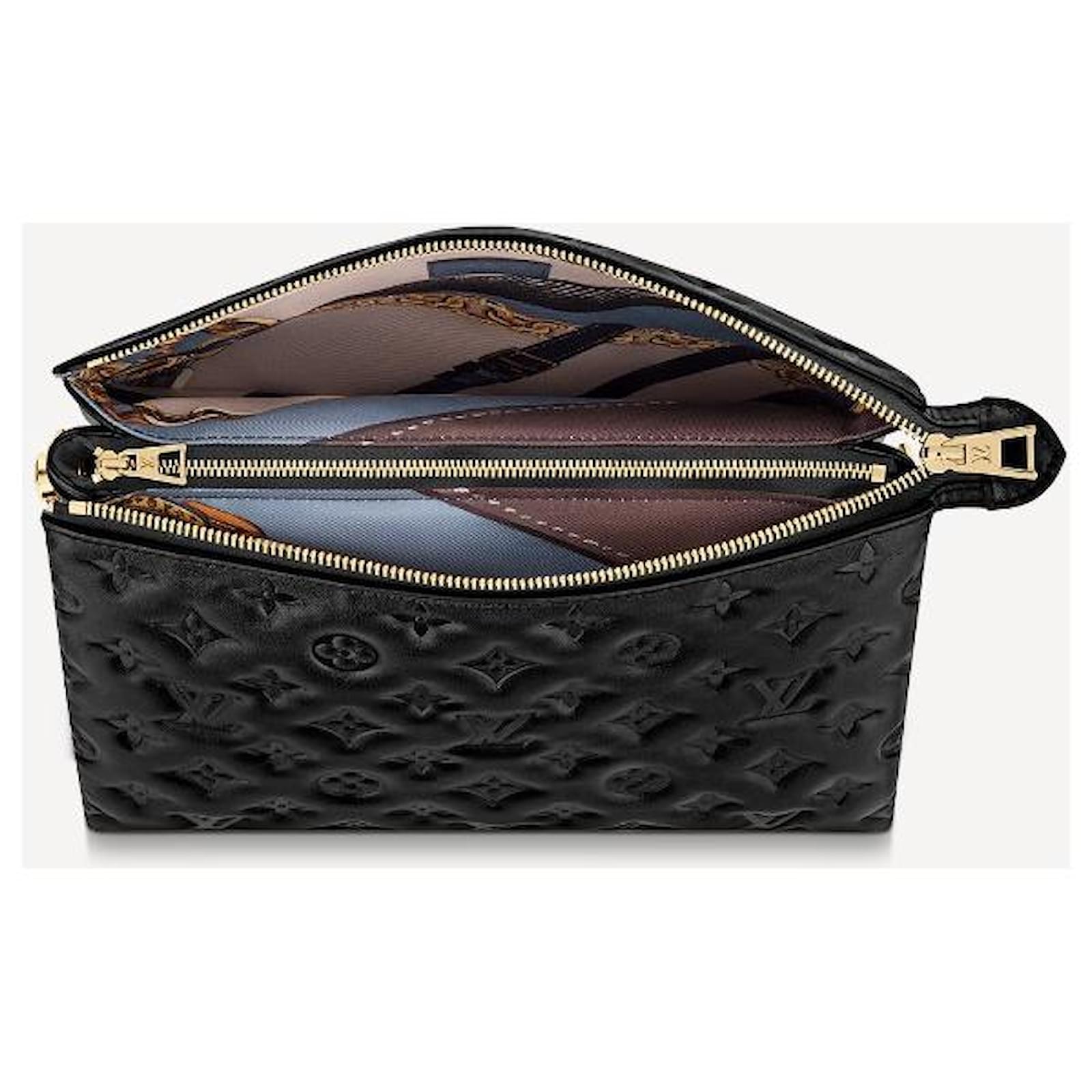 Louis Vuitton LV Coussin PM black Leather ref.495895 - Joli Closet