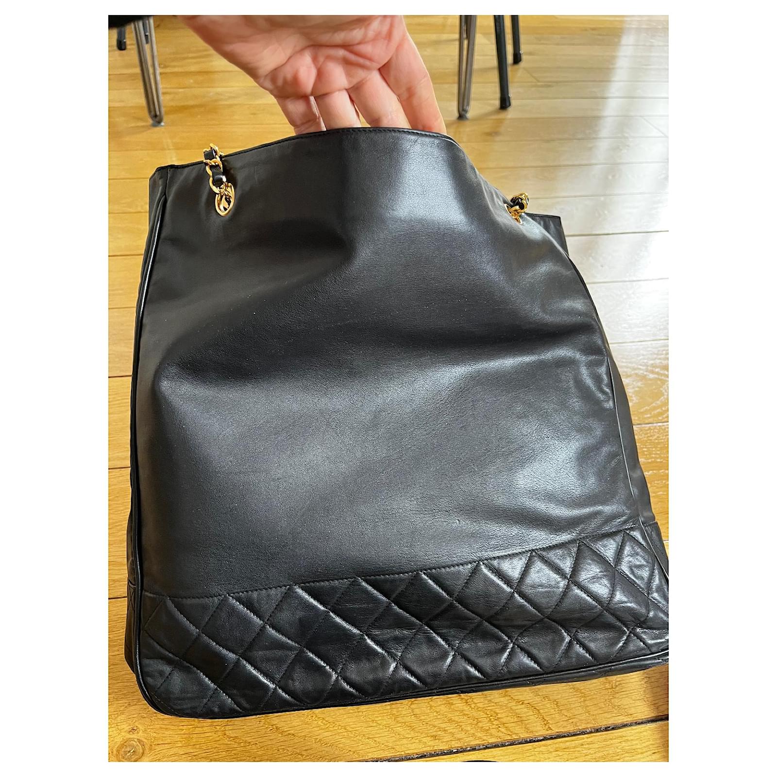 CHANEL Large 31 Crumpled Leather Tote Bag For Sale at 1stDibs